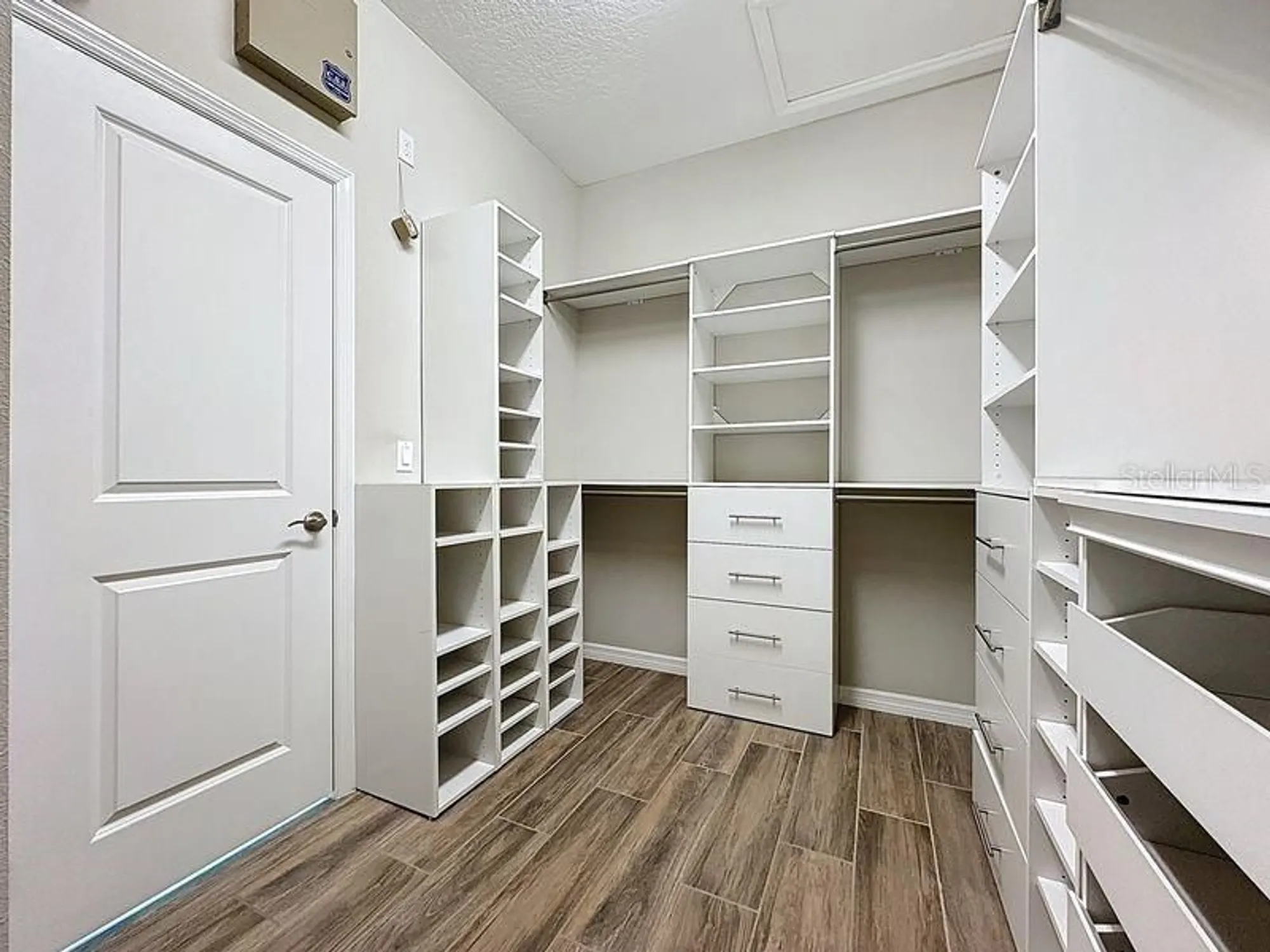 Property Slideshow image 12 of 40 | 537 narrow view ln, Groveland, FL, 34736