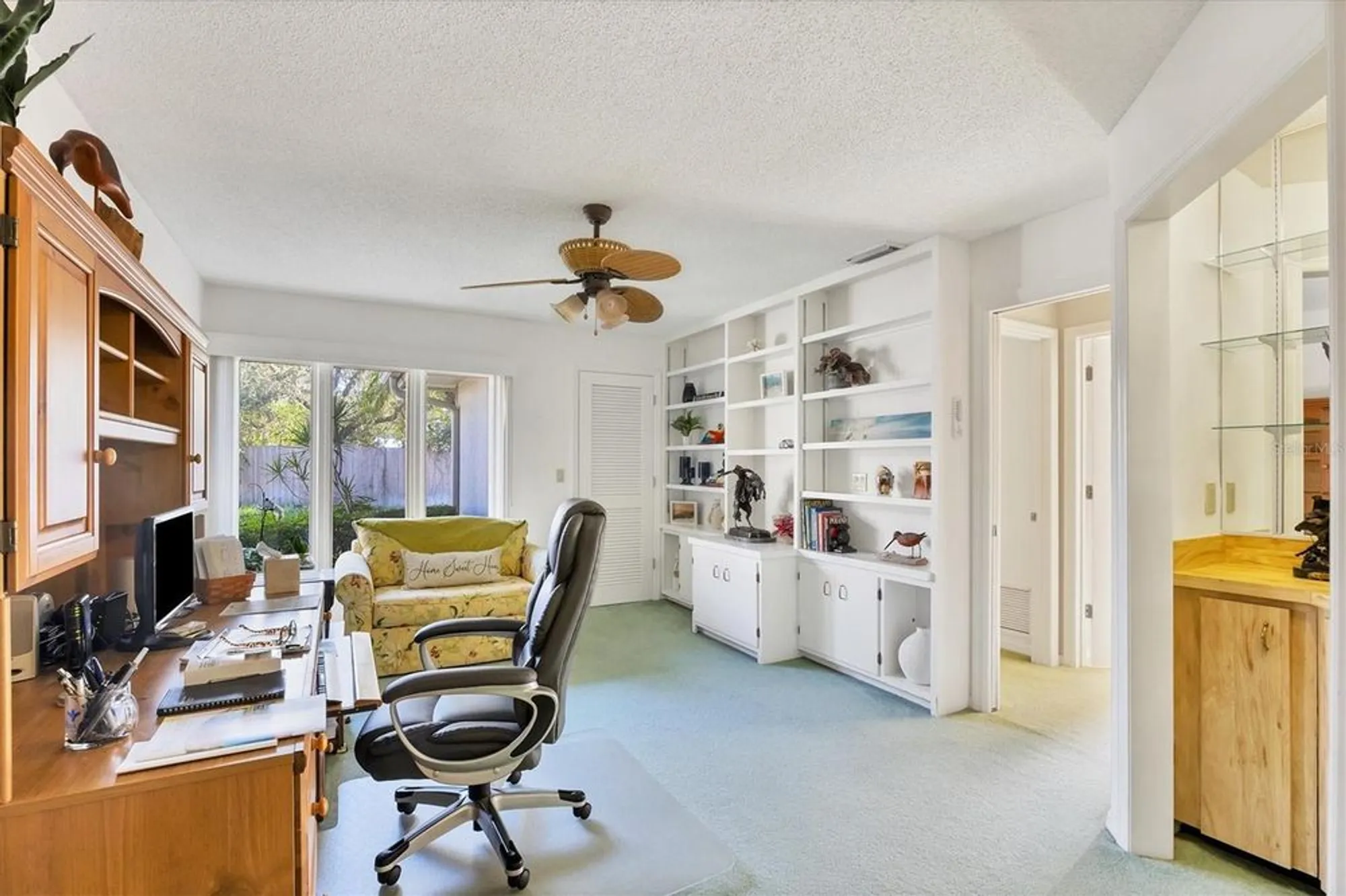 Property Slideshow image 25 of 59 | 3825 wilshire cir 1, Sarasota, FL, 34238
