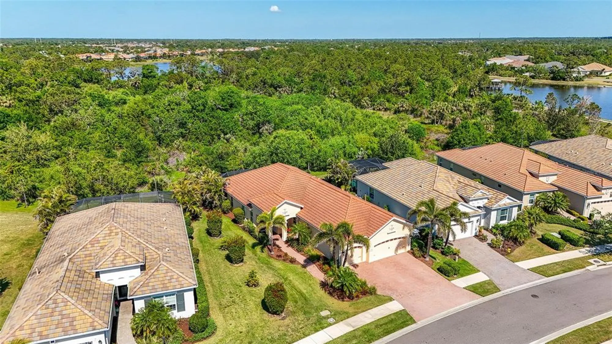 Property Slideshow image 59 of 86 | 21287 sandal foot dr, Venice, FL, 34293