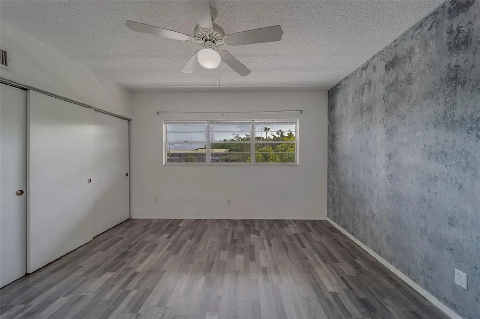 Property Slideshow image 32 of 85 | 2441 persian dr apt 61, Clearwater, FL, 33763