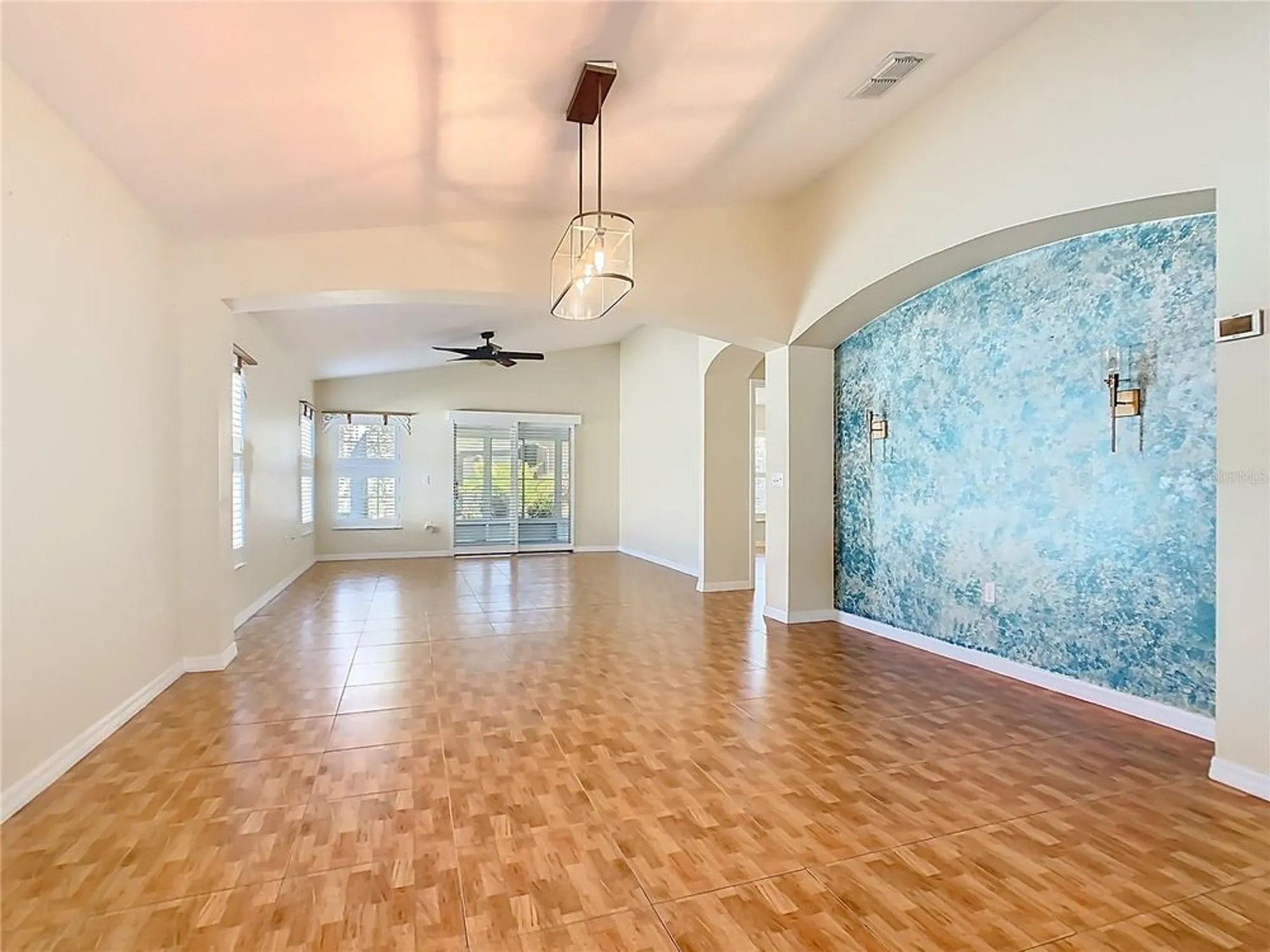 Property Slideshow image 4 of 49 | 205 bell tower xing, Poinciana, FL, 34759