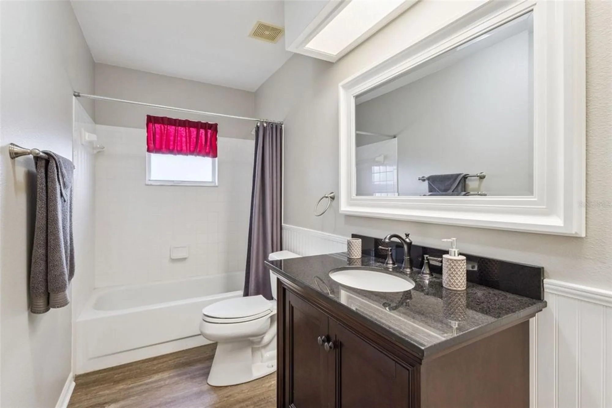 Property Slideshow image 19 of 73 | 26320 evert st, Leesburg, FL, 34748