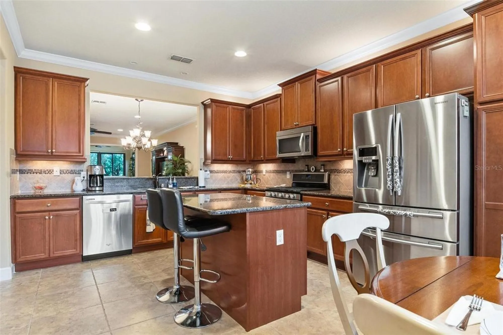 Property Slideshow image 14 of 51 | 507 cadiz dr, Davenport, FL, 33837