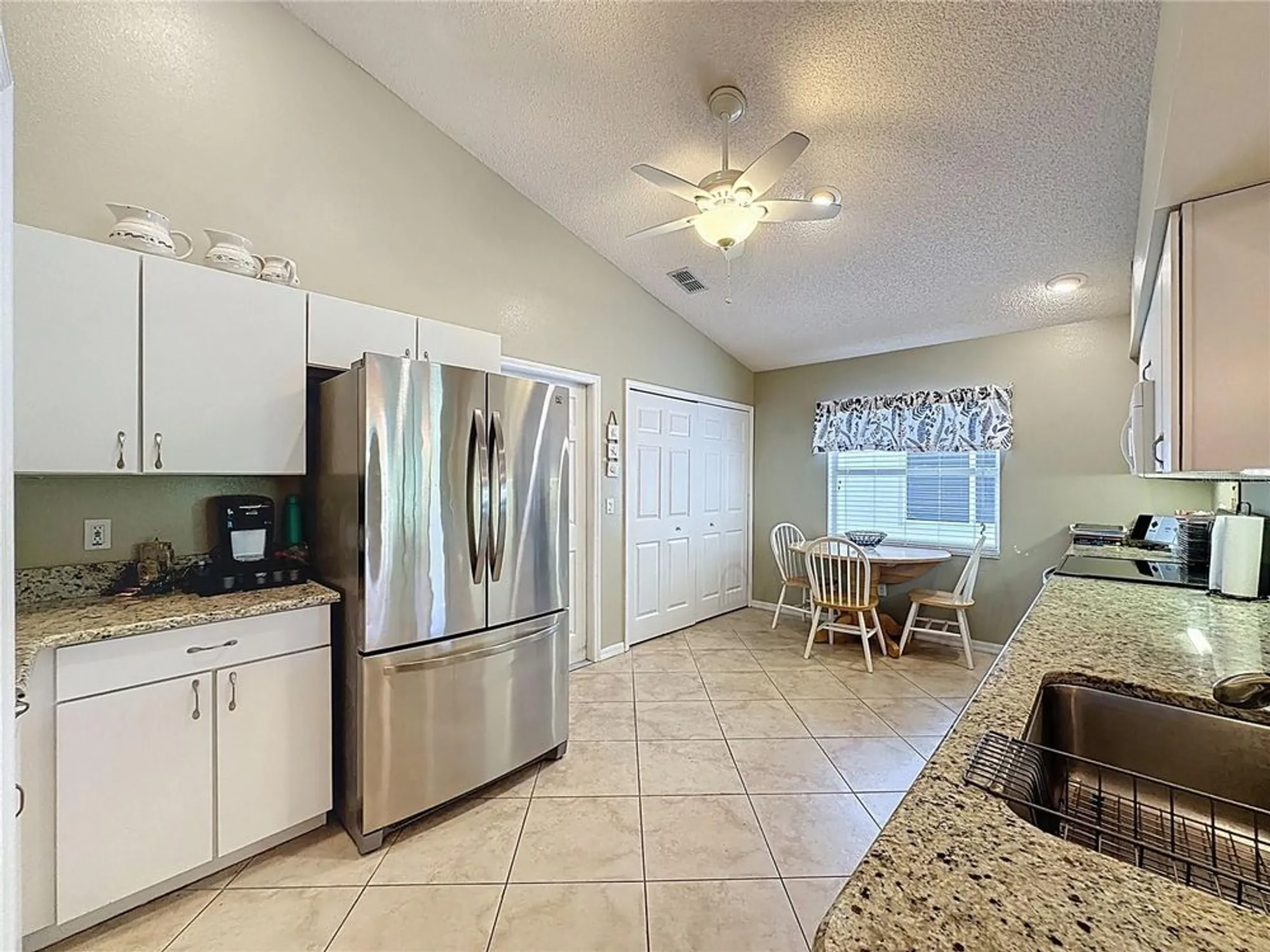 Property Slideshow image 11 of 69 | 3706 doune way, Clermont, FL, 34711