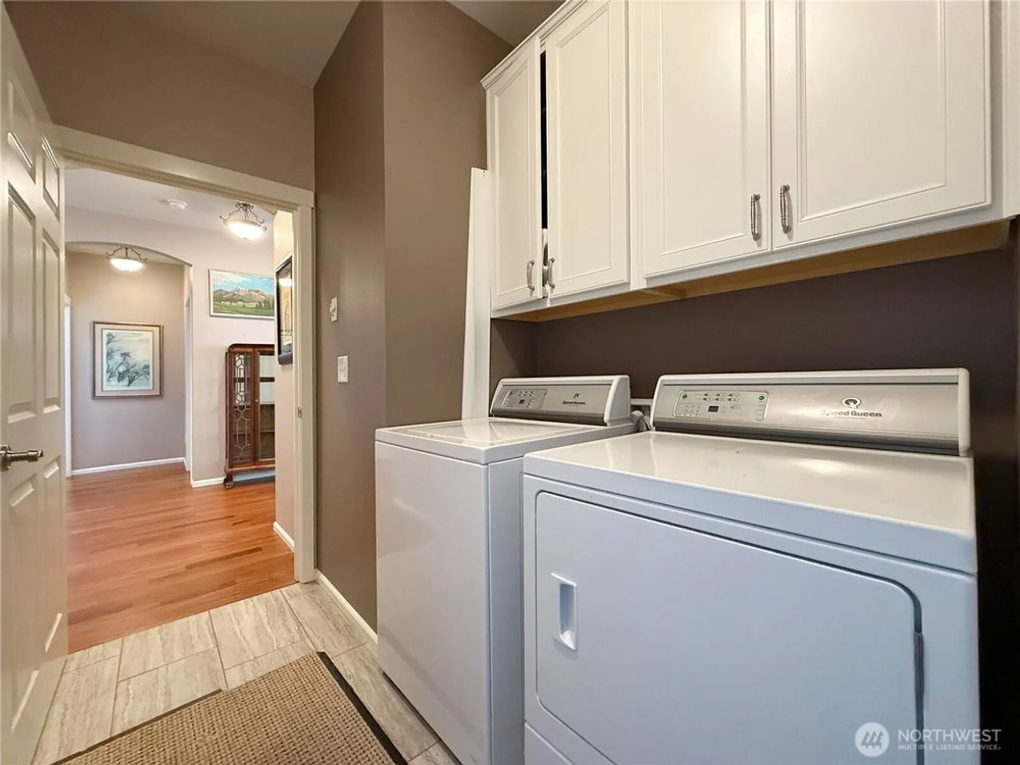 Property Slideshow image 13 of 38 | 4541 broadway st, Mount Vernon, WA, 98274