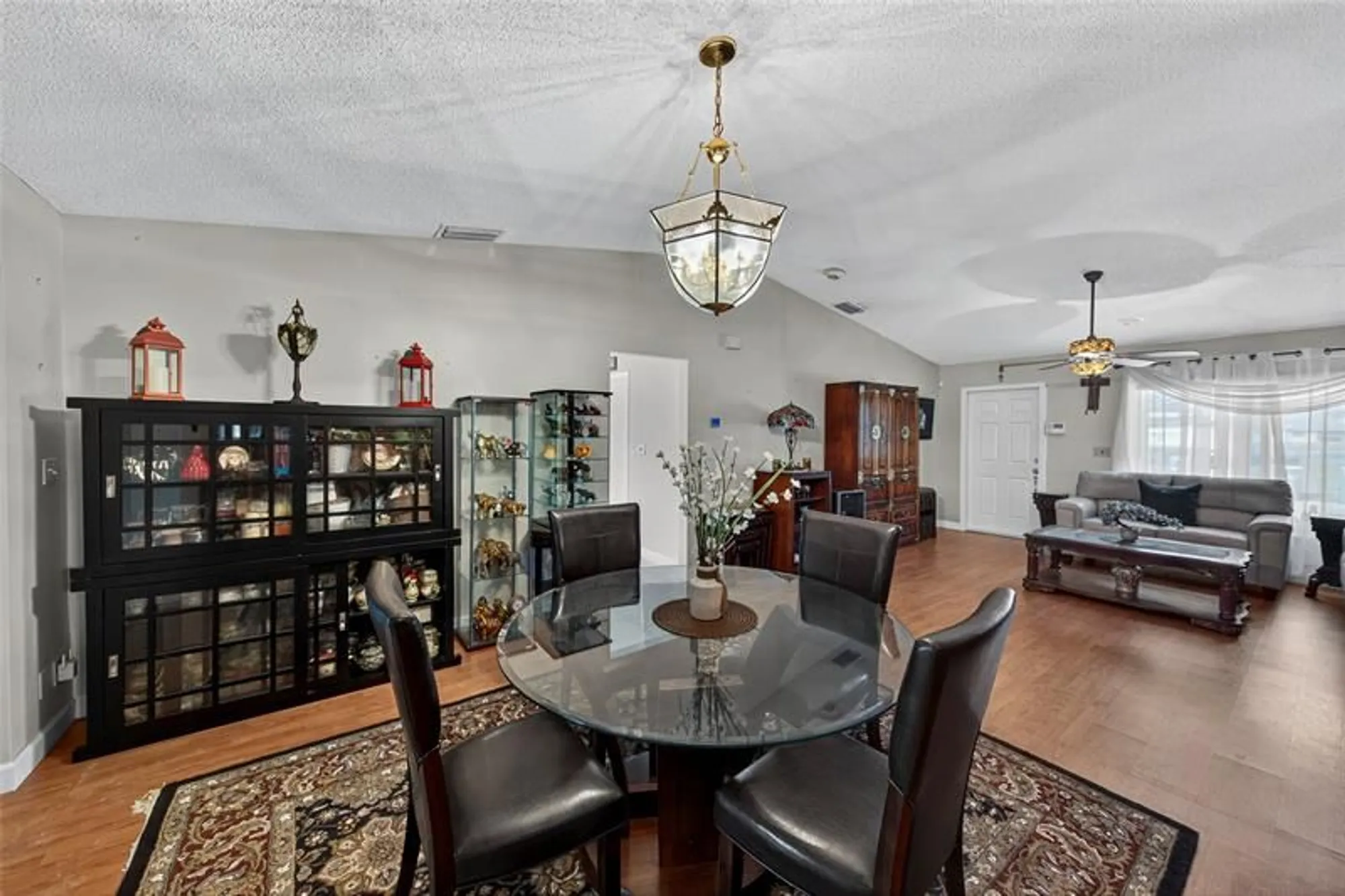 Property Slideshow image 13 of 50 | 9812 nw 75th ct, Tamarac, FL, 33321
