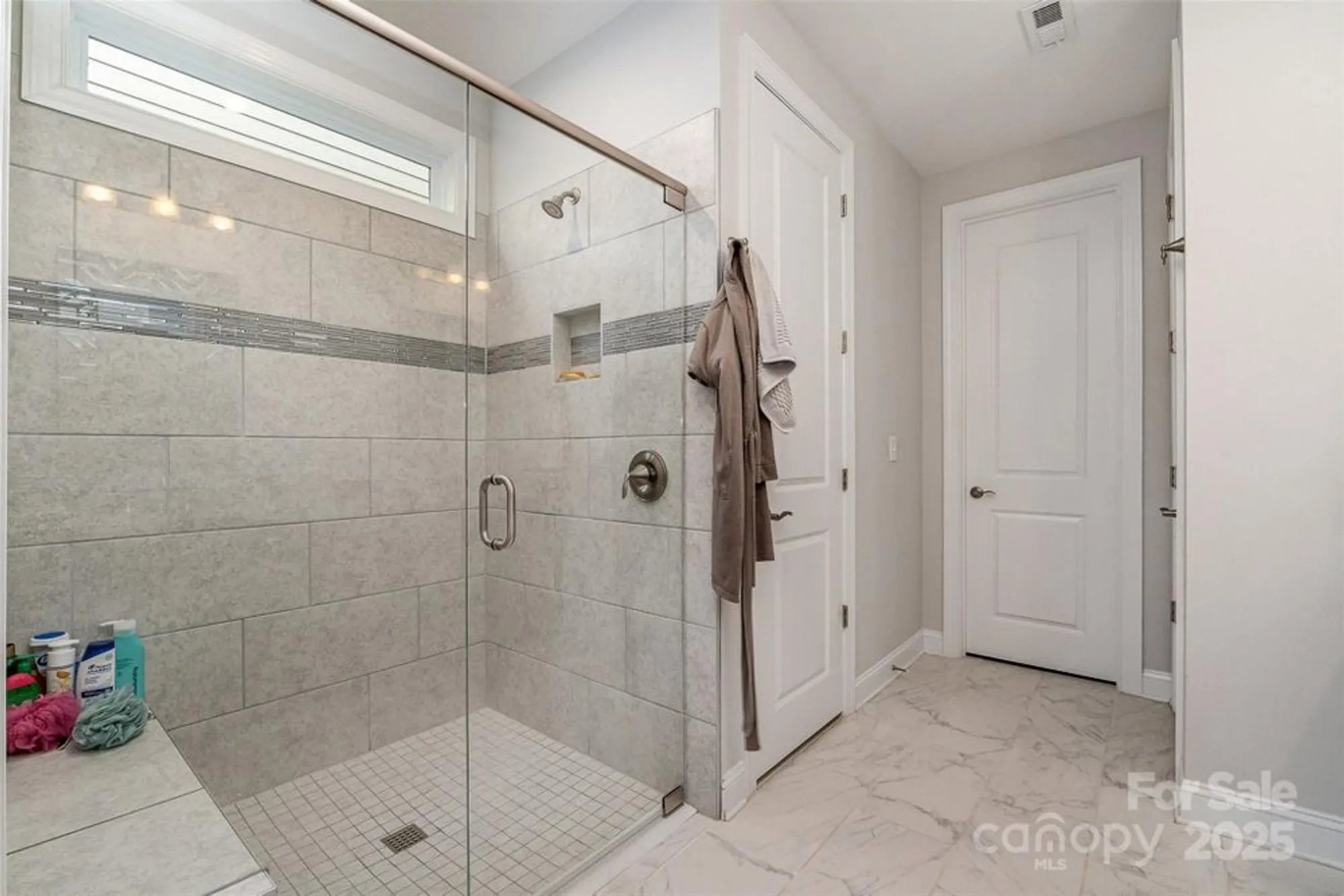 Property Slideshow image 24 of 34 | 7025 overjoyed crossing, Charlotte, NC, 28215