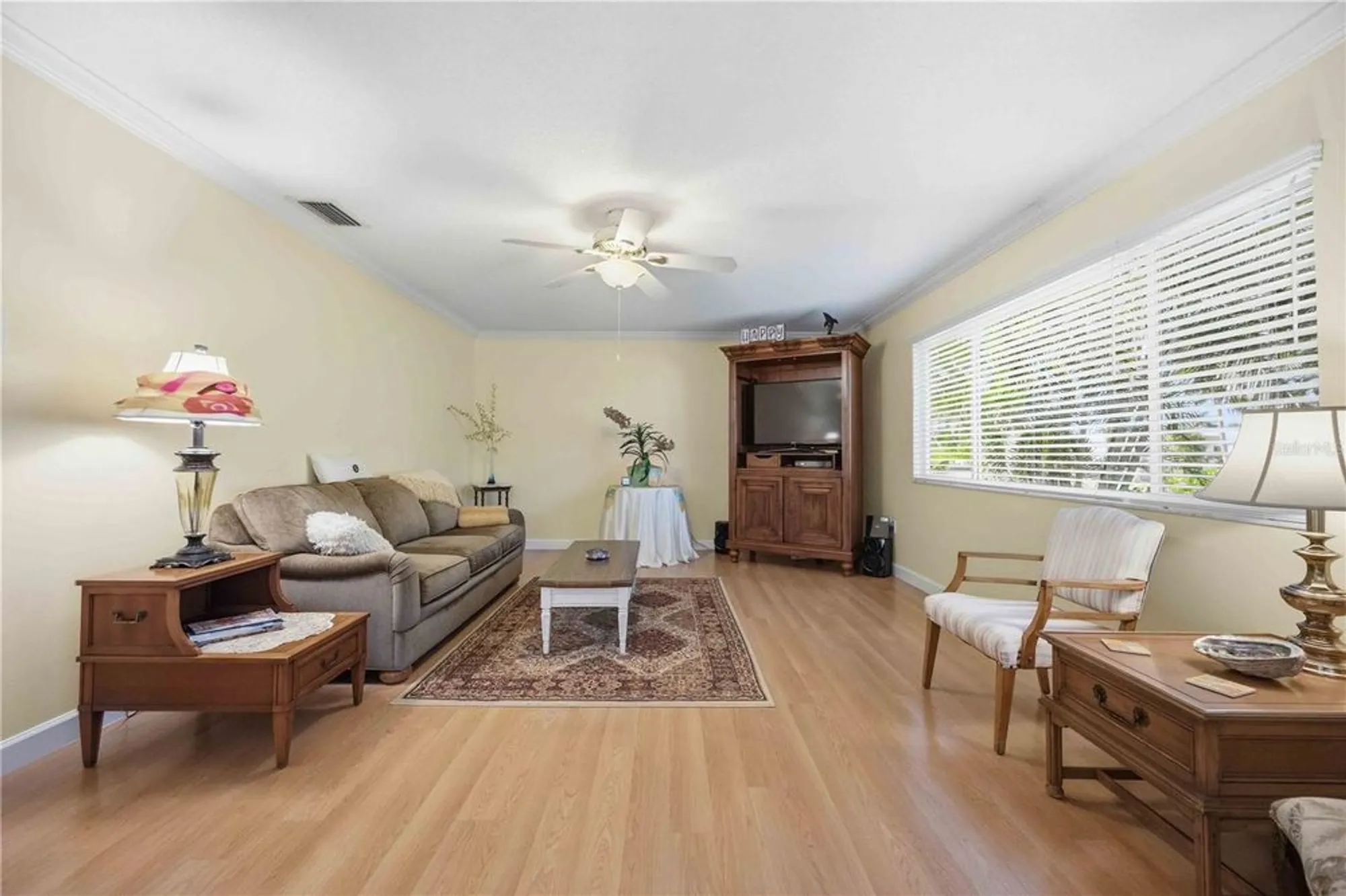 Property Slideshow image 6 of 20 | 5453 riverbluff cir # v68, Sarasota, FL, 34231