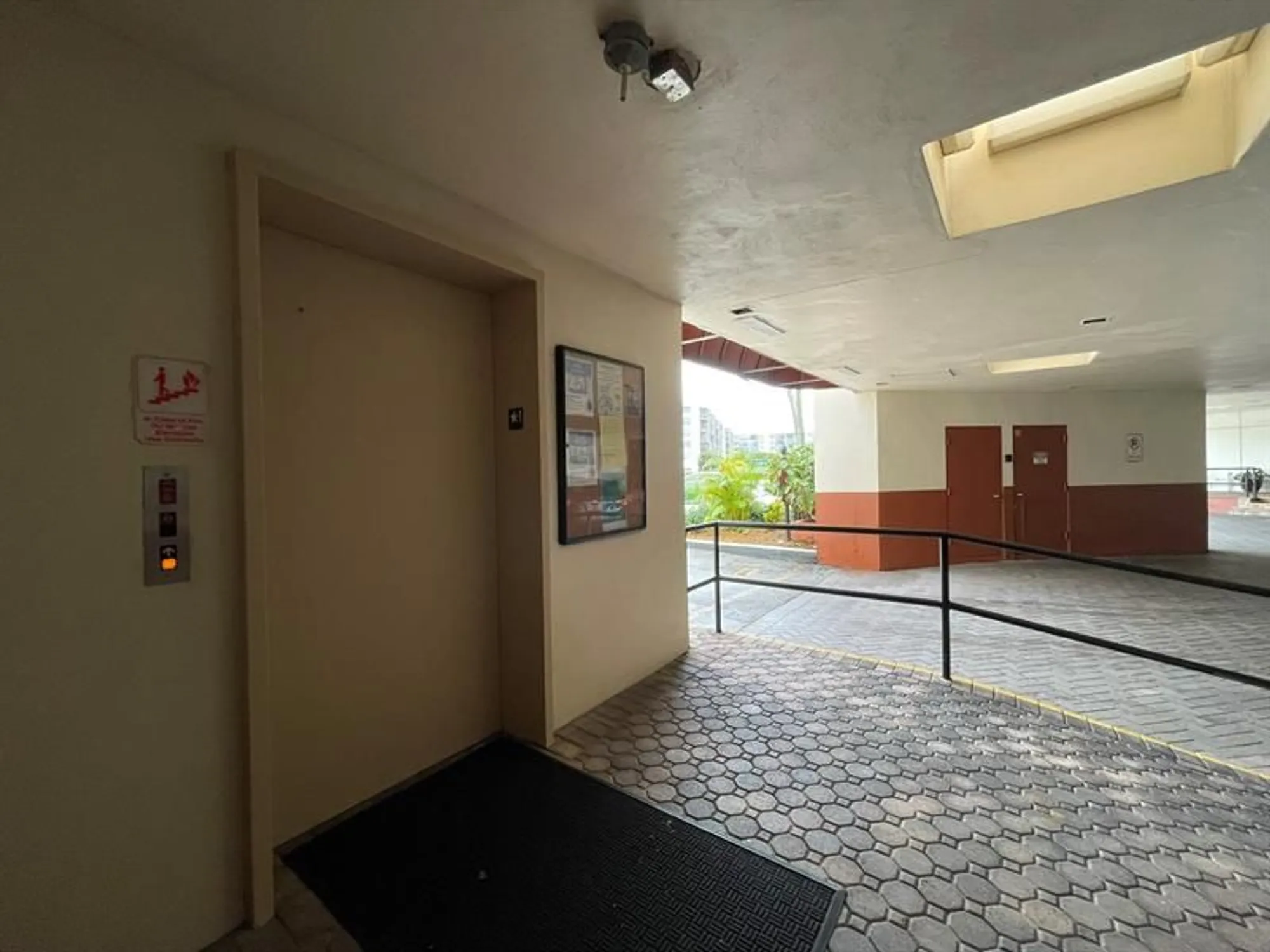 Property Slideshow image 74 of 99 | 361 s hollybrook dr 103, Pembroke Pines, FL, 33025