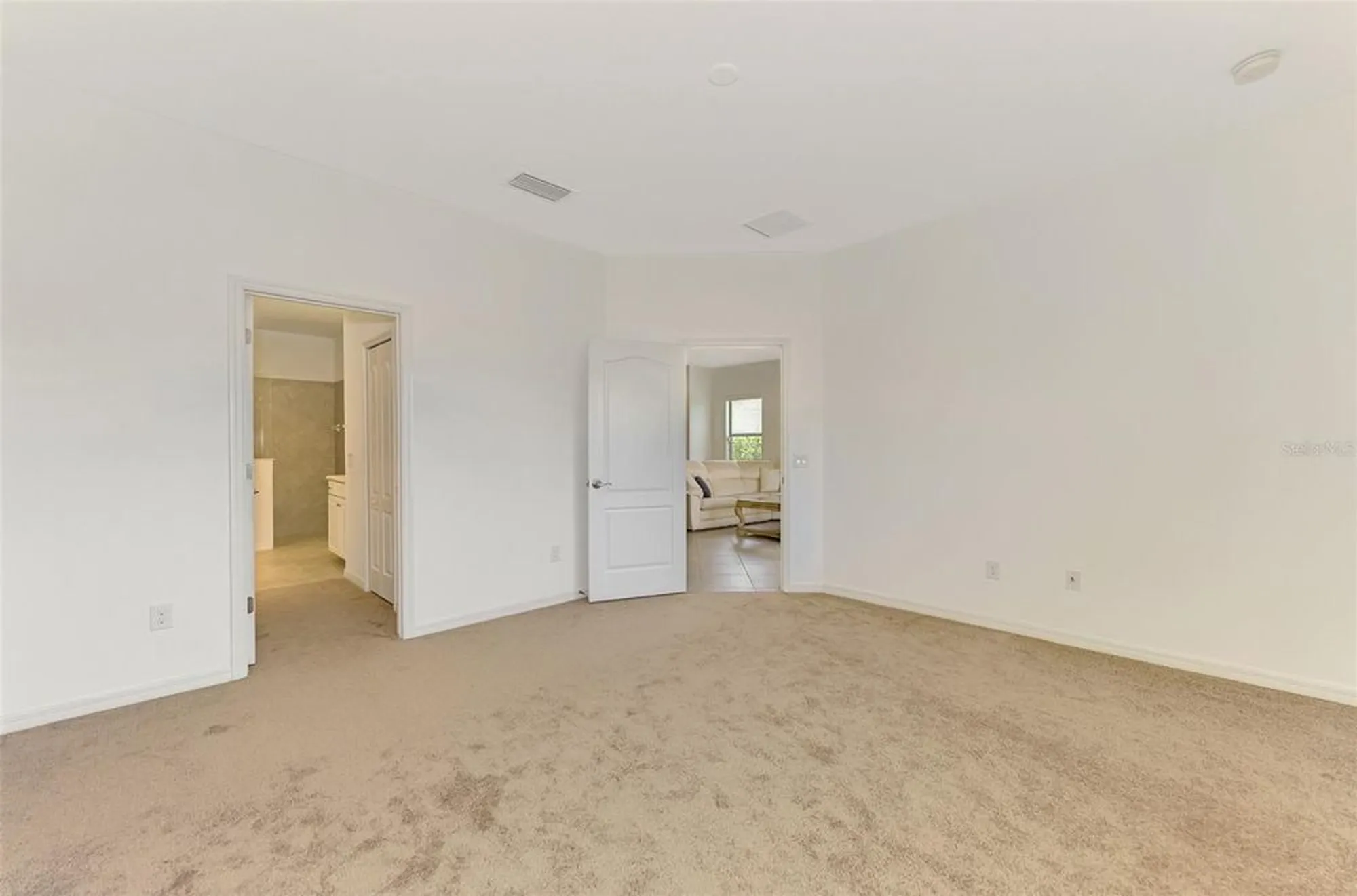 Property Slideshow image 22 of 39 | 1375 backspin dr, Englewood, FL, 34223