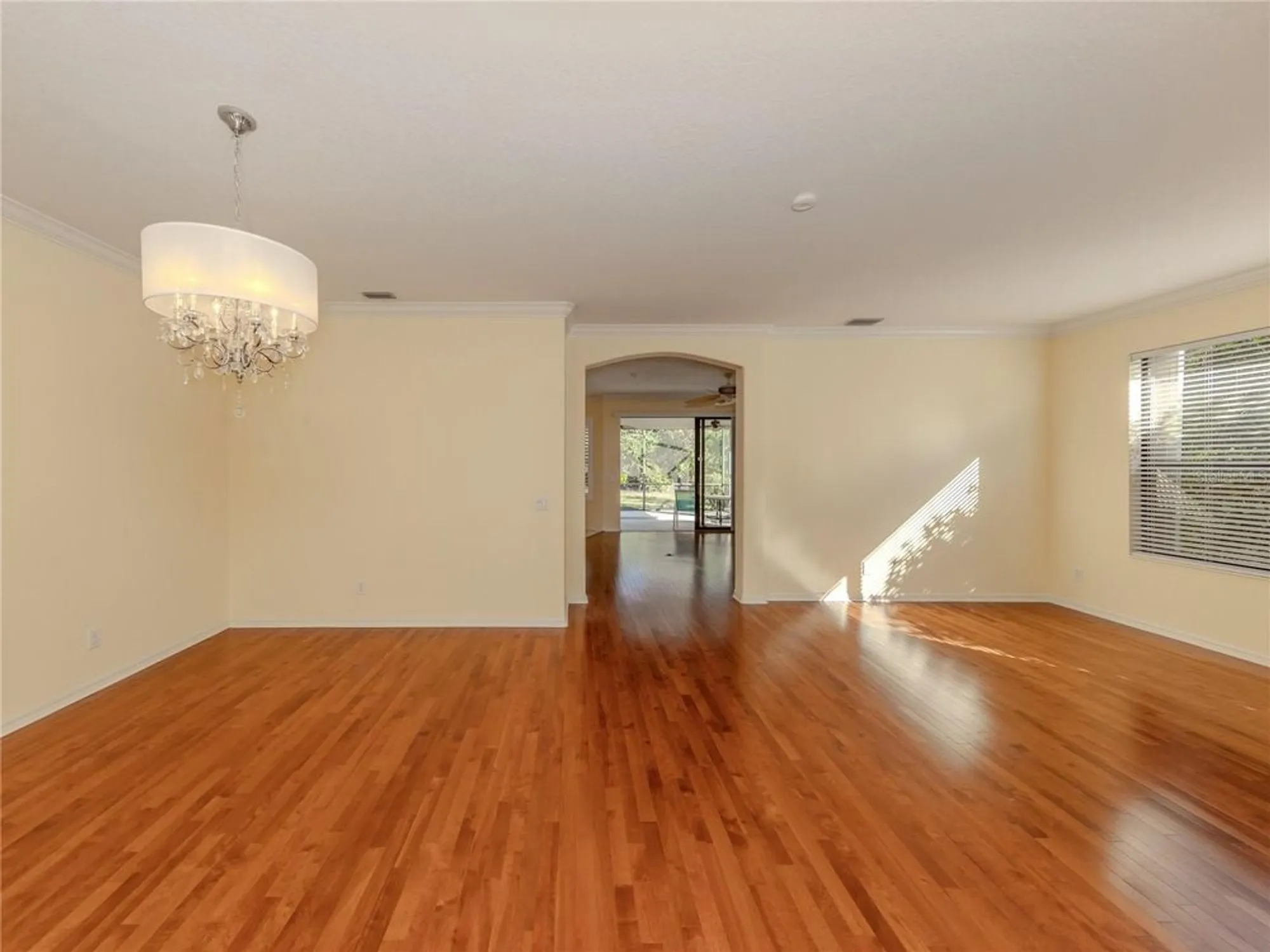 Property Slideshow image 15 of 55 | 4238 mackay falls ter, Sarasota, FL, 34243