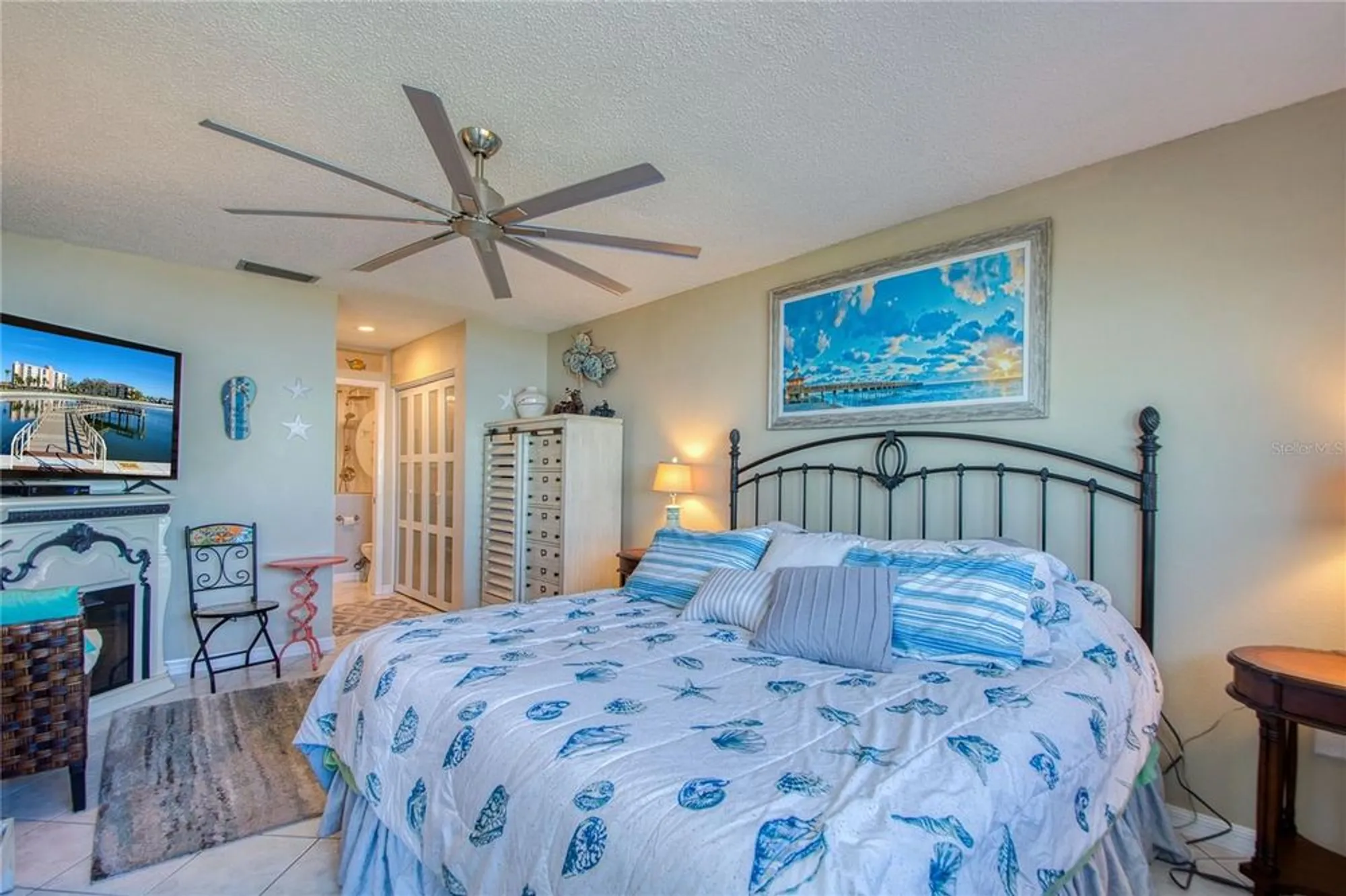 Property Slideshow image 17 of 36 | 19029 us highway 19 n apt 32b, Clearwater, FL, 33764