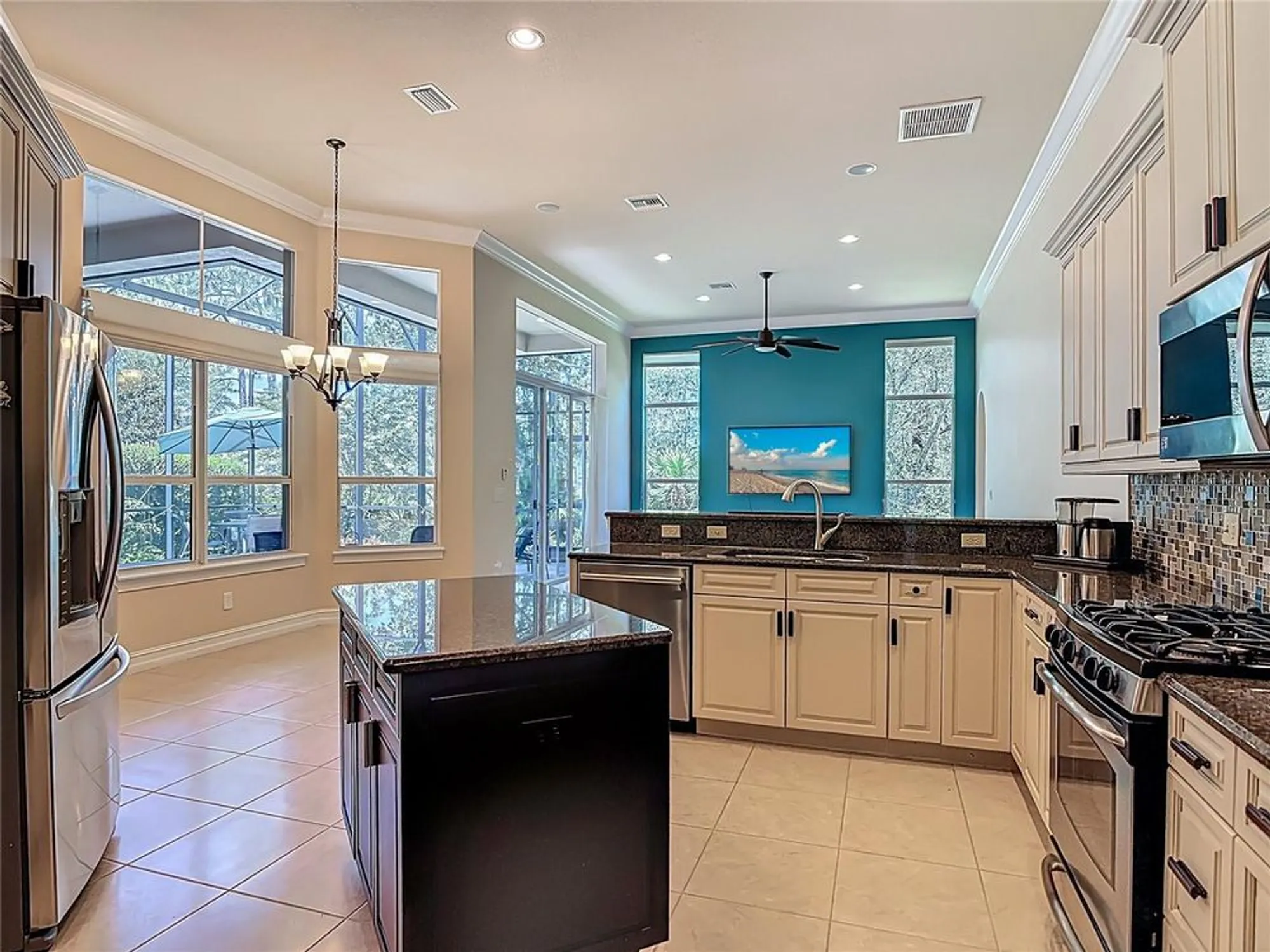 Property Slideshow image 22 of 62 | 600 garden club dr, Deland, FL, 32724