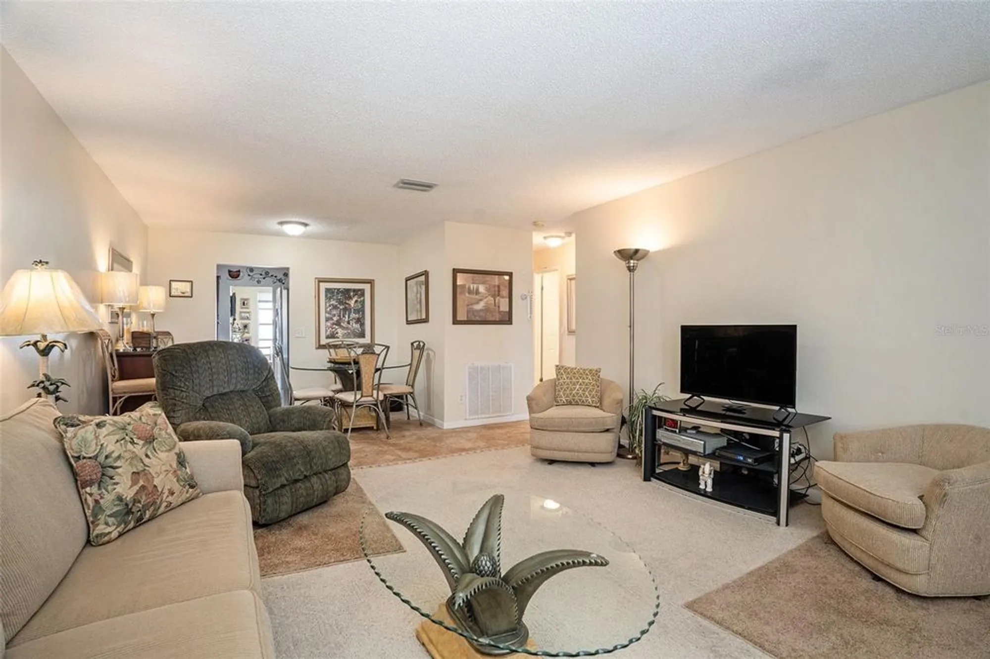 Property Slideshow image 7 of 41 | 2960 59th st 411, Gulfport, FL, 33707