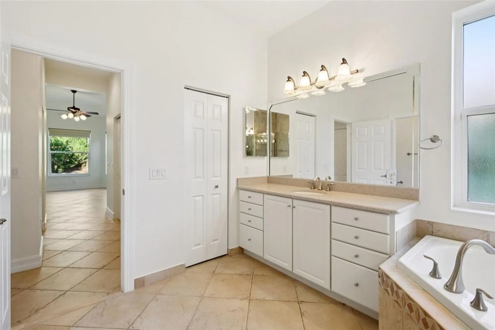 Property Slideshow image 40 of 53 | 5004 sandy brook cir, Wimauma, FL, 33598
