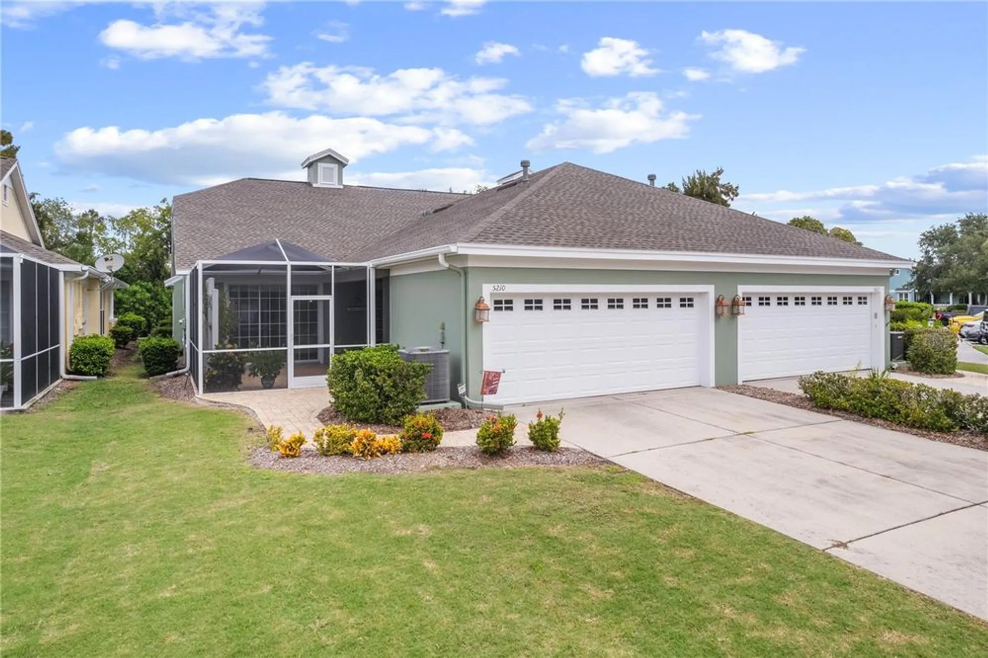 Property Slideshow image 7 of 97 | 5210 golden isles dr, Apollo Beach, FL, 33572