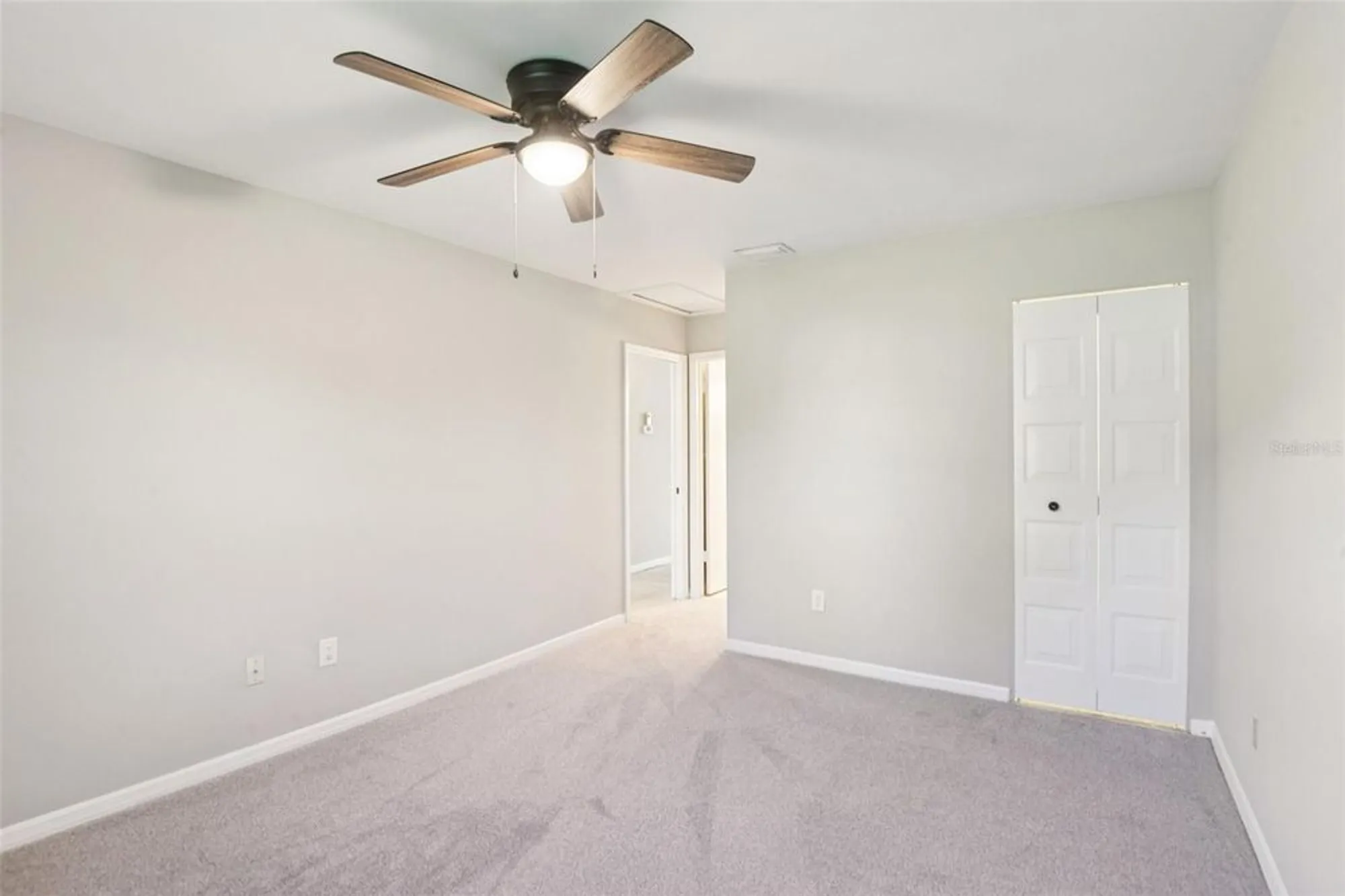 Property Slideshow image 19 of 63 | 2304 glenmore cir 327, Sun City Center, FL, 33573