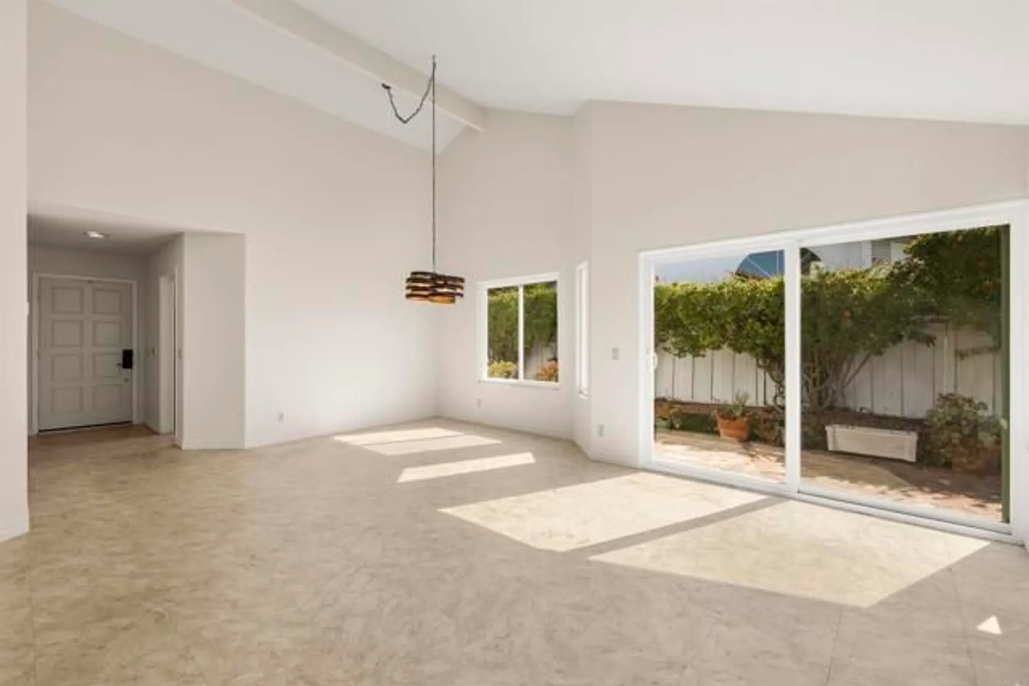 Property Slideshow image 18 of 51 | 4125 arcadia way, Oceanside, CA, 92056