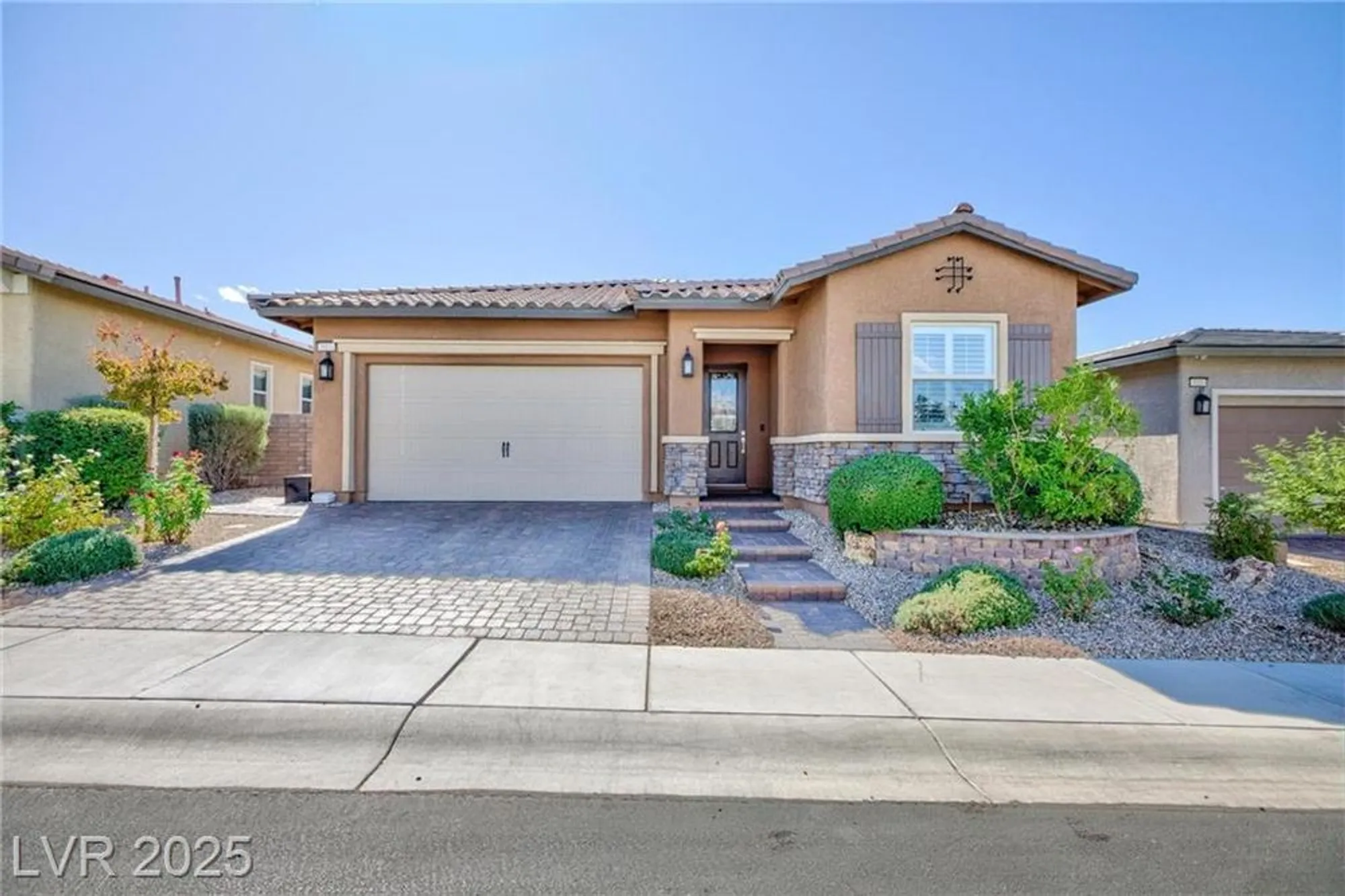 Property Slideshow image 1 of 57 | 517 open hill ave, Henderson, NV, 89011