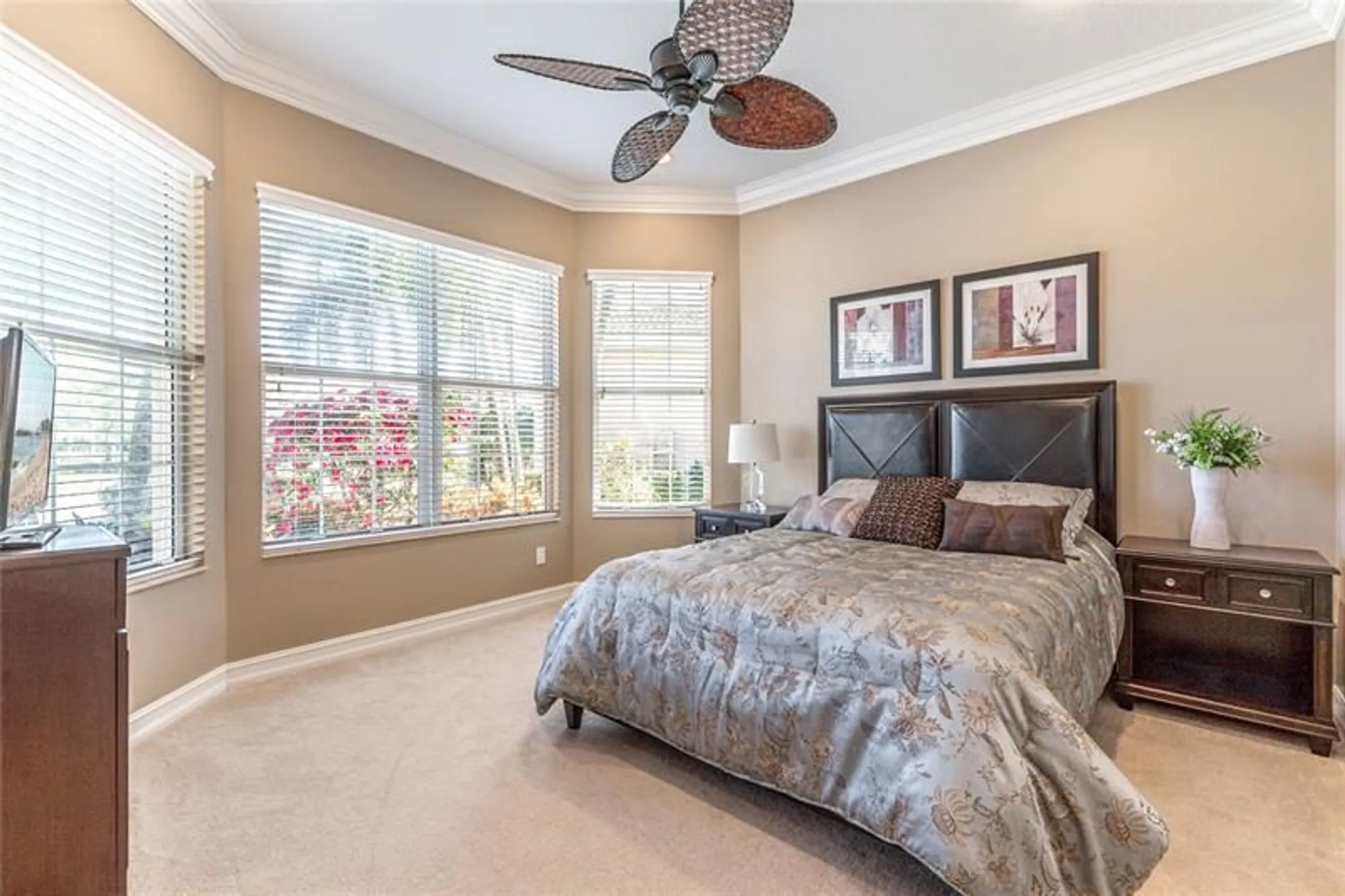 Property Slideshow image 23 of 40 | 10576 whitewind cir, Boynton Beach, FL, 33473