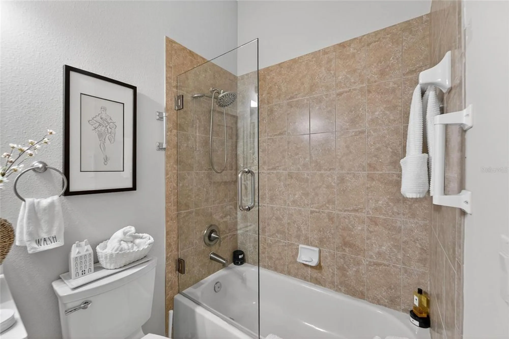Property Slideshow image 33 of 52 | 210 latitude pl, Apollo Beach, FL, 33572