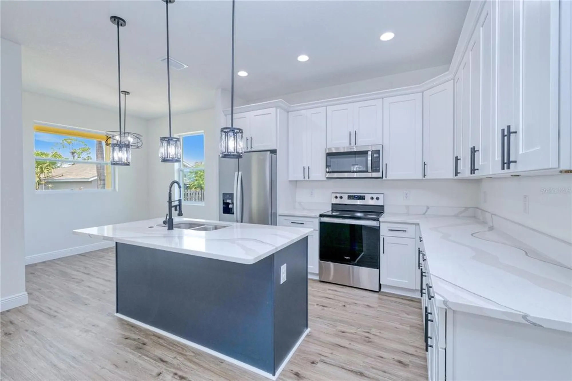 Property Slideshow image 10 of 48 | 4290 oak terrace cir, Port Charlotte, FL, 33953