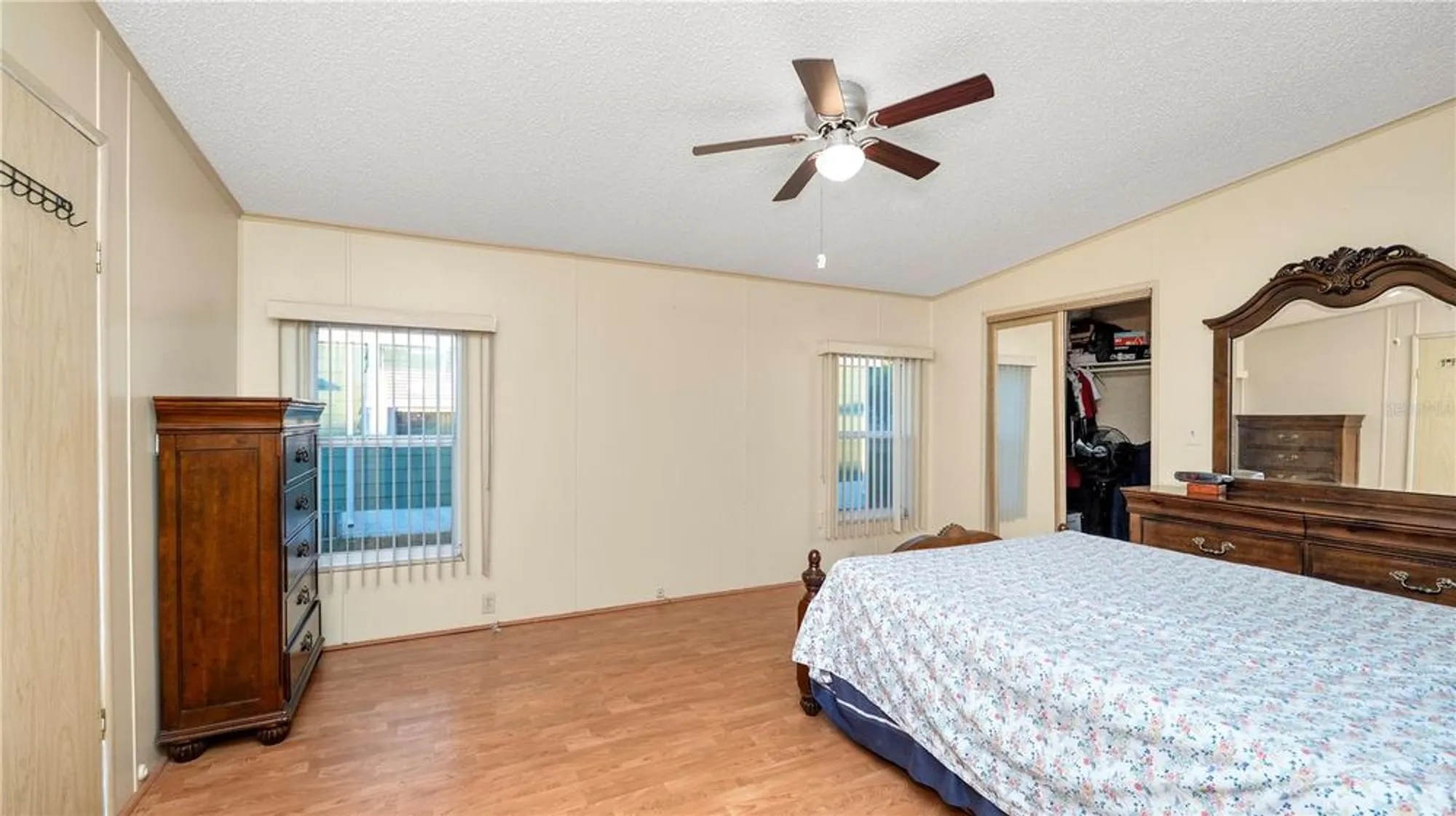 Property Slideshow image 22 of 47 | 5027 forest crest dr, Lakeland, FL, 33810