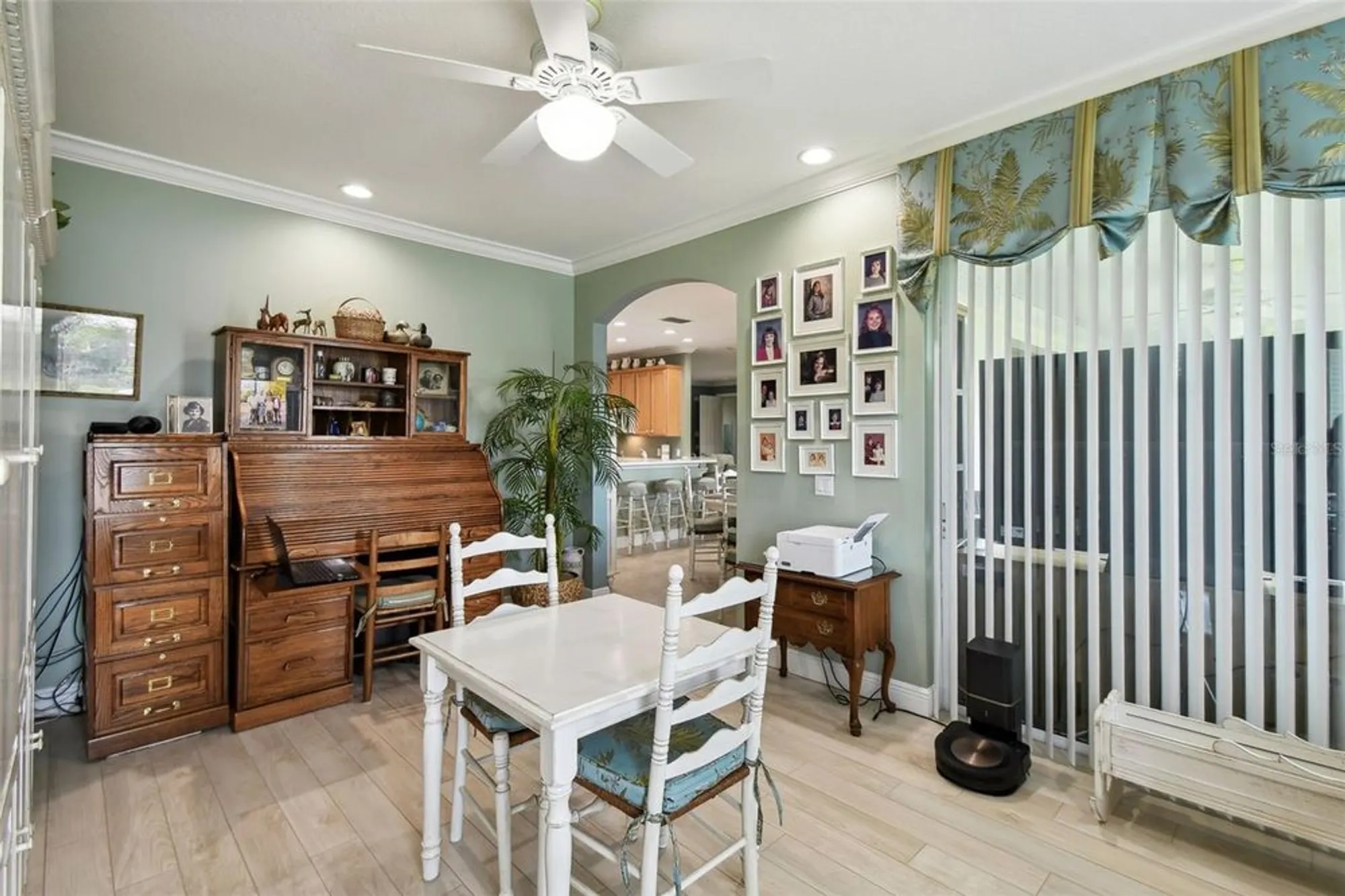 Property Slideshow image 26 of 61 | 201 largo dr, Kissimmee, FL, 34759