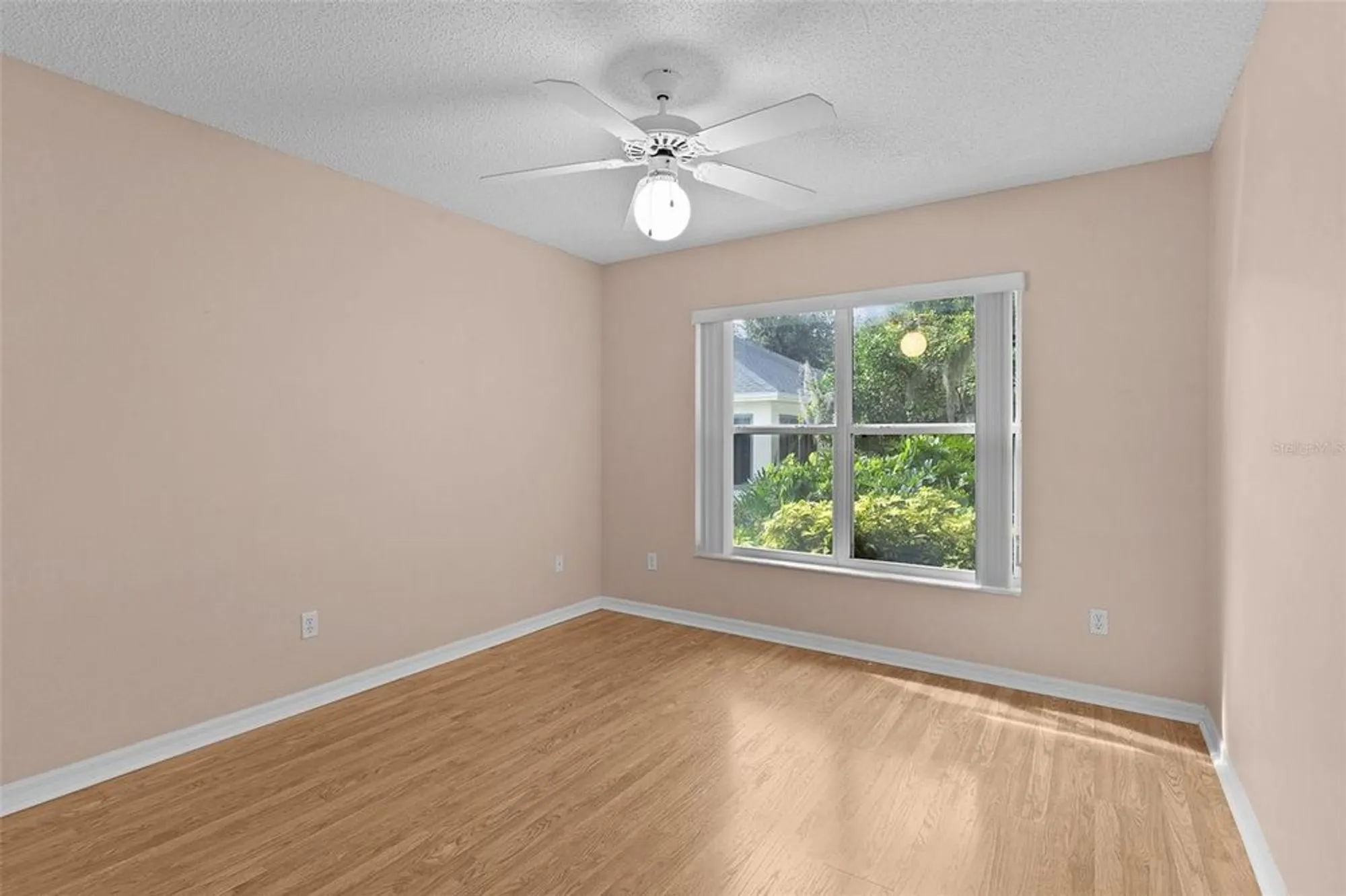 Property Slideshow image 27 of 44 | 912 ventura dr, The Villages, FL, 32159