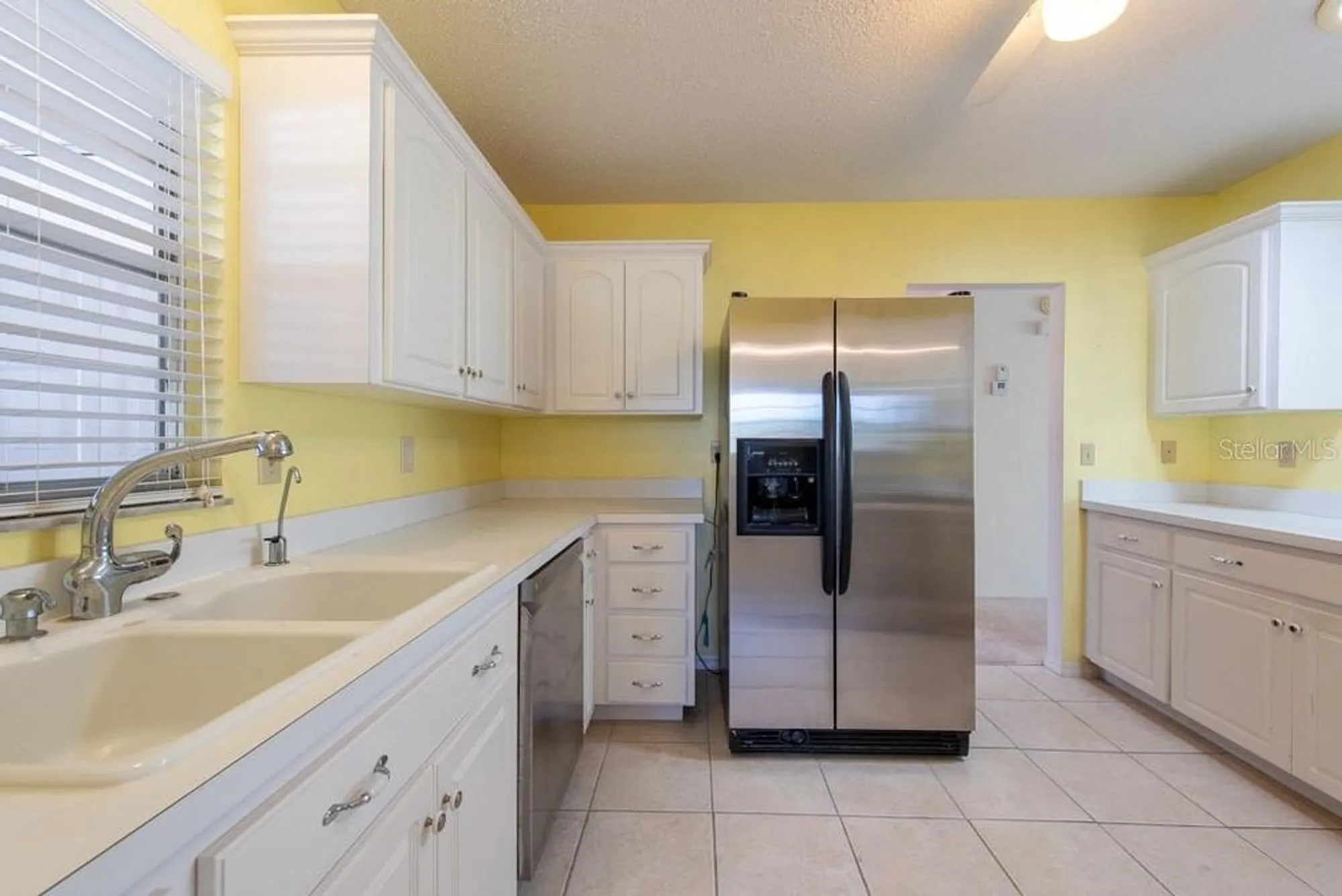 Property Slideshow image 13 of 44 | 106 silverbell ct, Sun City Center, FL, 33573