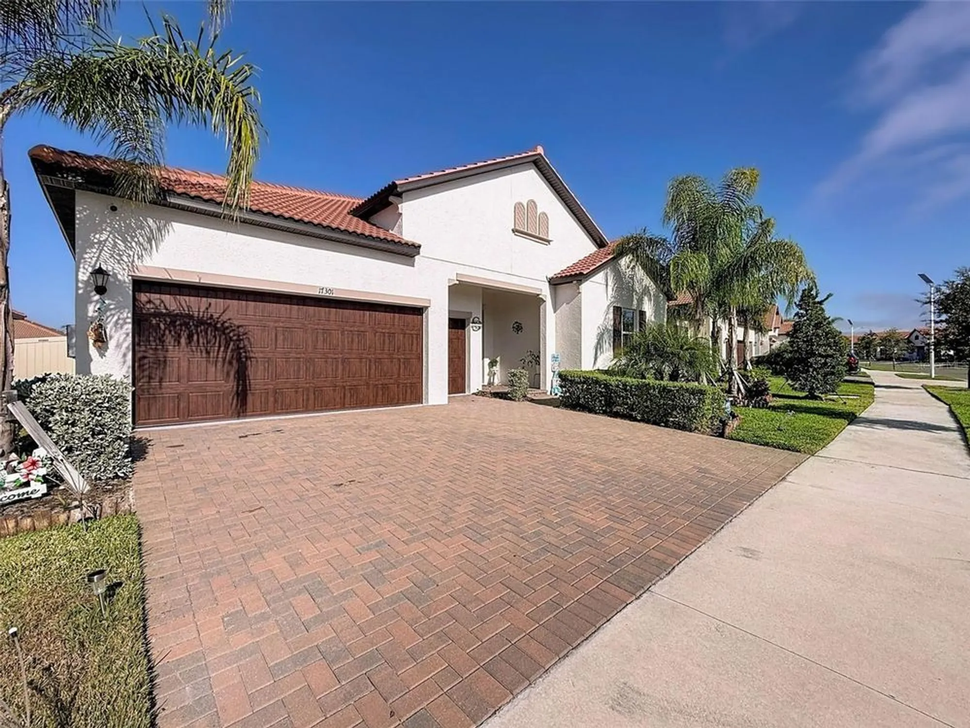 Property Slideshow image 2 of 70 | 17301 scuba crest st, Wimauma, FL, 33598