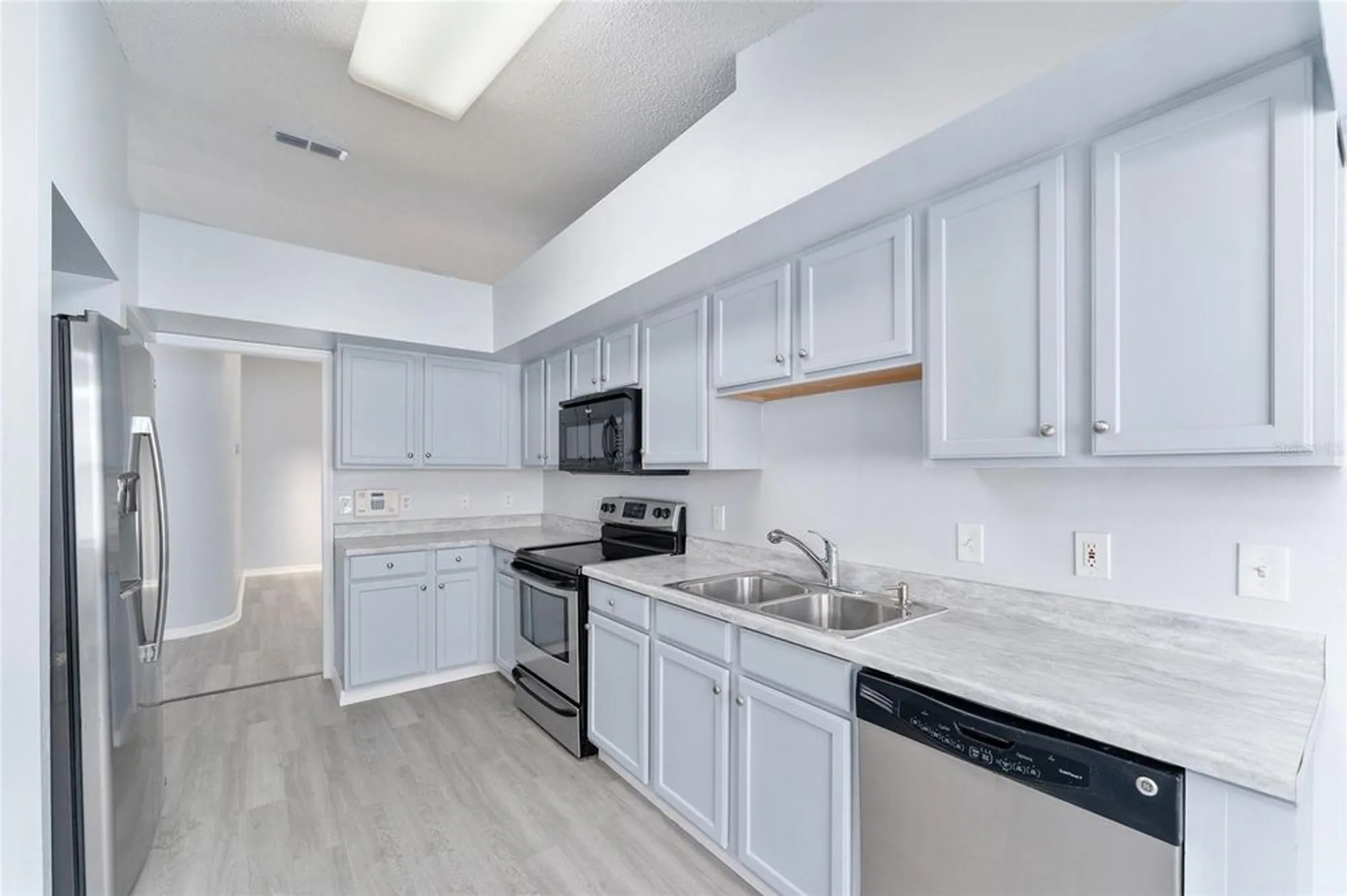 Property Slideshow image 21 of 57 | 9253 sw 91st cir, Ocala, FL, 34481