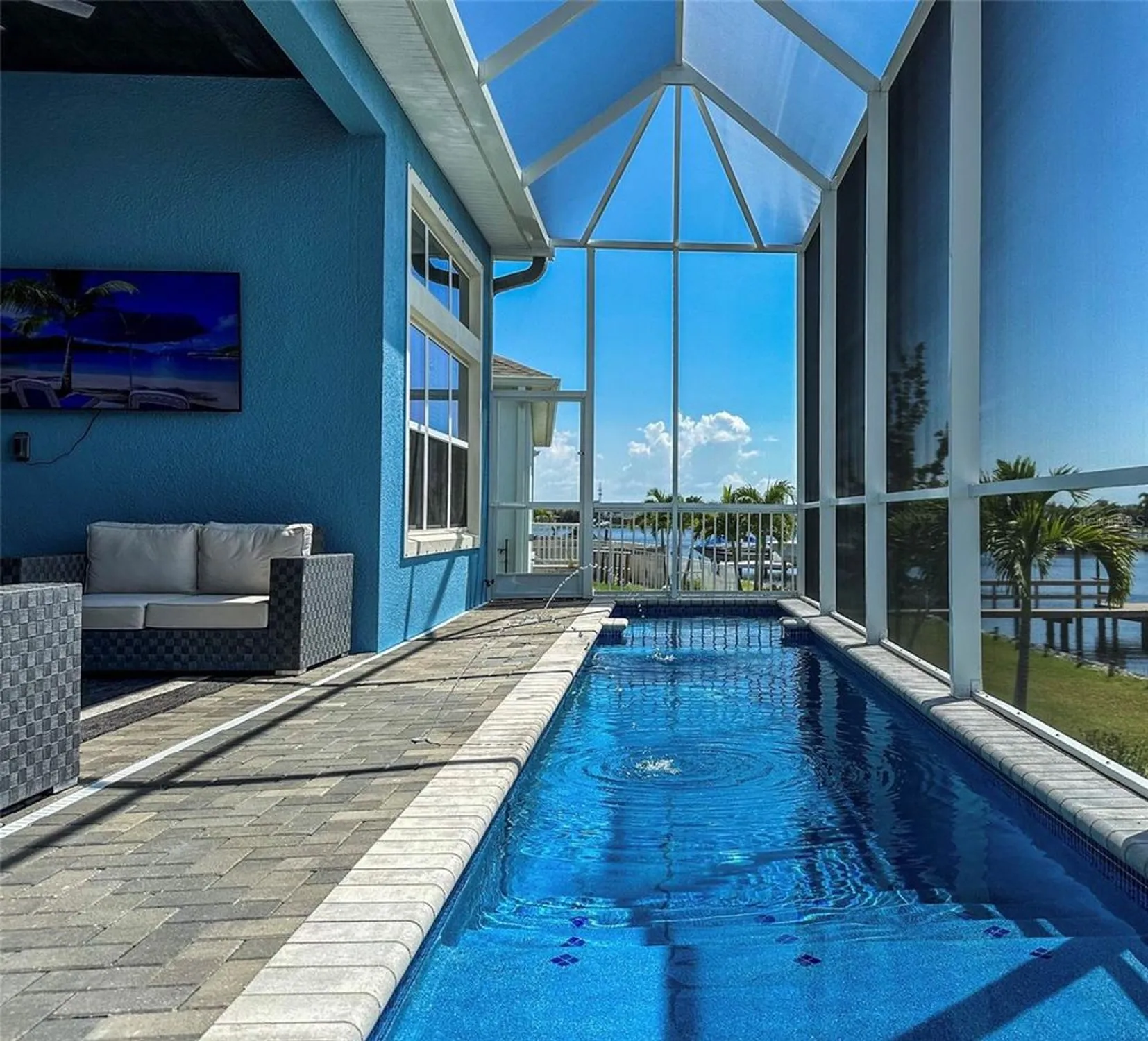 Property Slideshow image 10 of 56 | 5307 wishing arch dr, Apollo Beach, FL, 33572