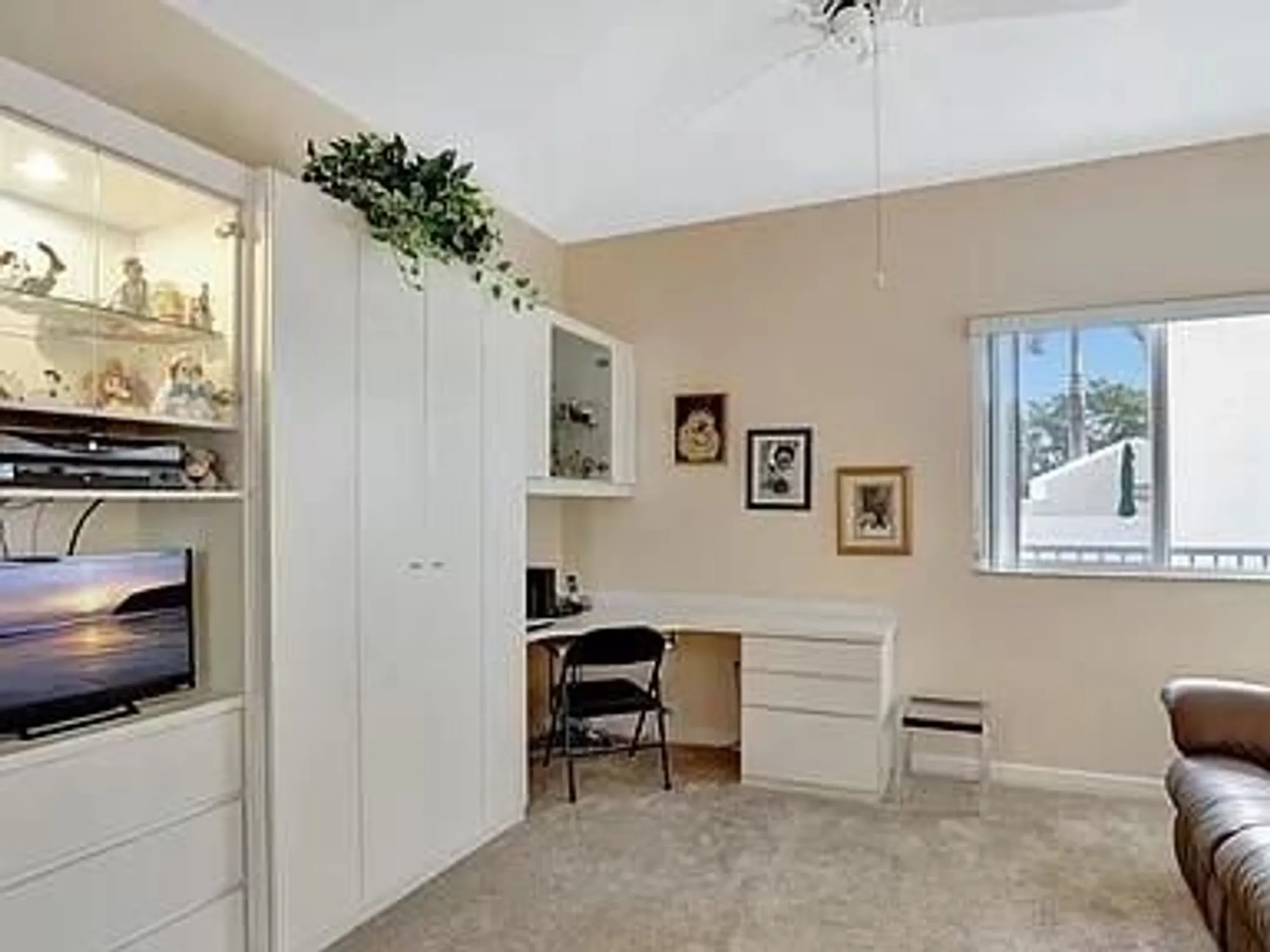 Property Slideshow image 10 of 13 | 7611 southampton ter 211, Tamarac, FL, 33321