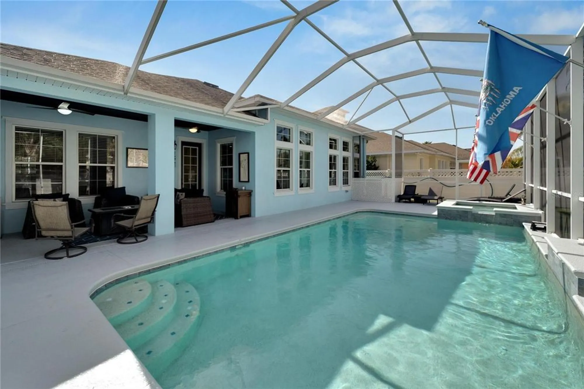 Property Slideshow image 8 of 60 | 527 manns harbor dr, Apollo Beach, FL, 33572