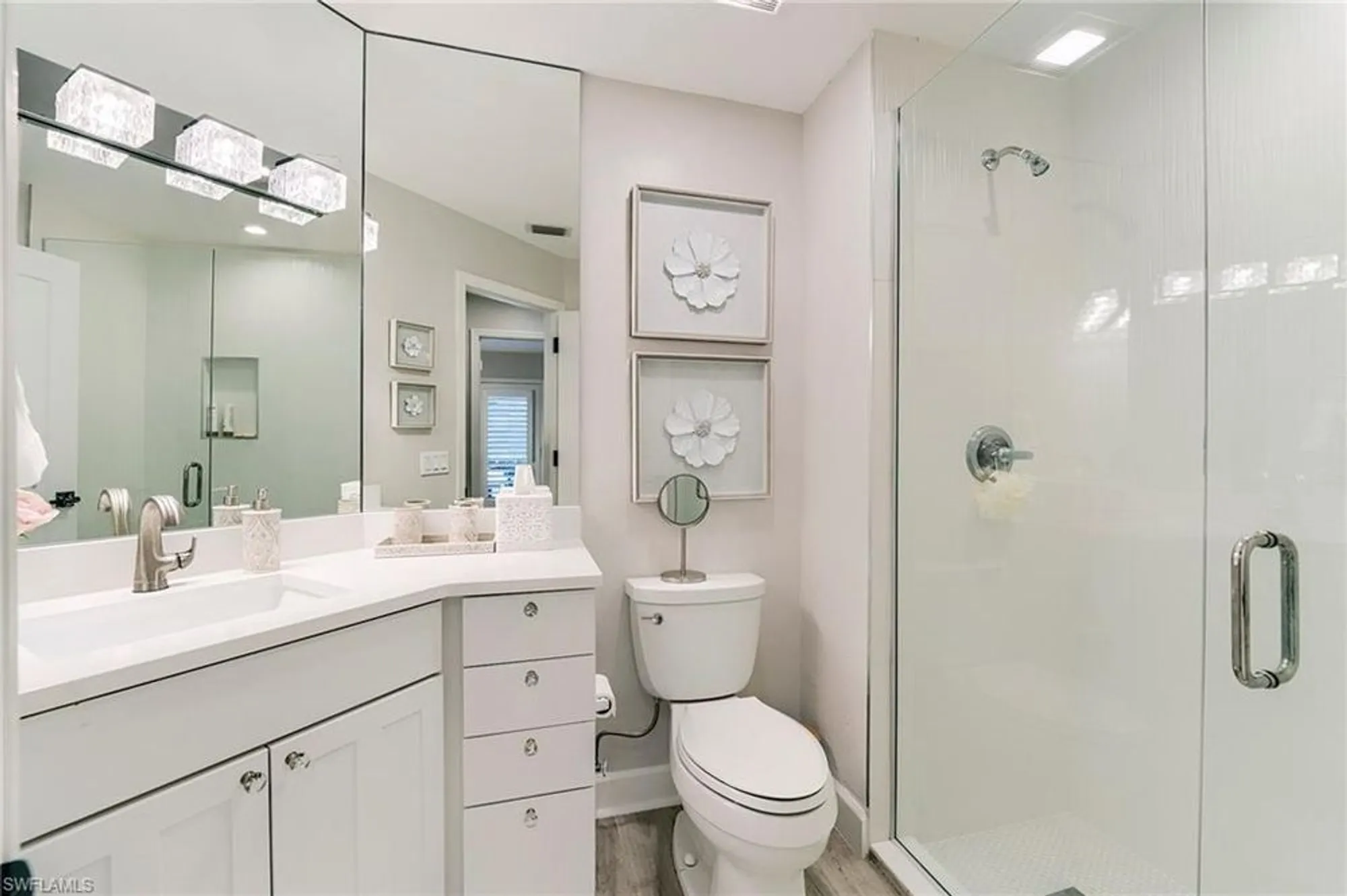 Property Slideshow image 23 of 37 | 3420 thornbury ln, Bonita Springs, FL, 34134