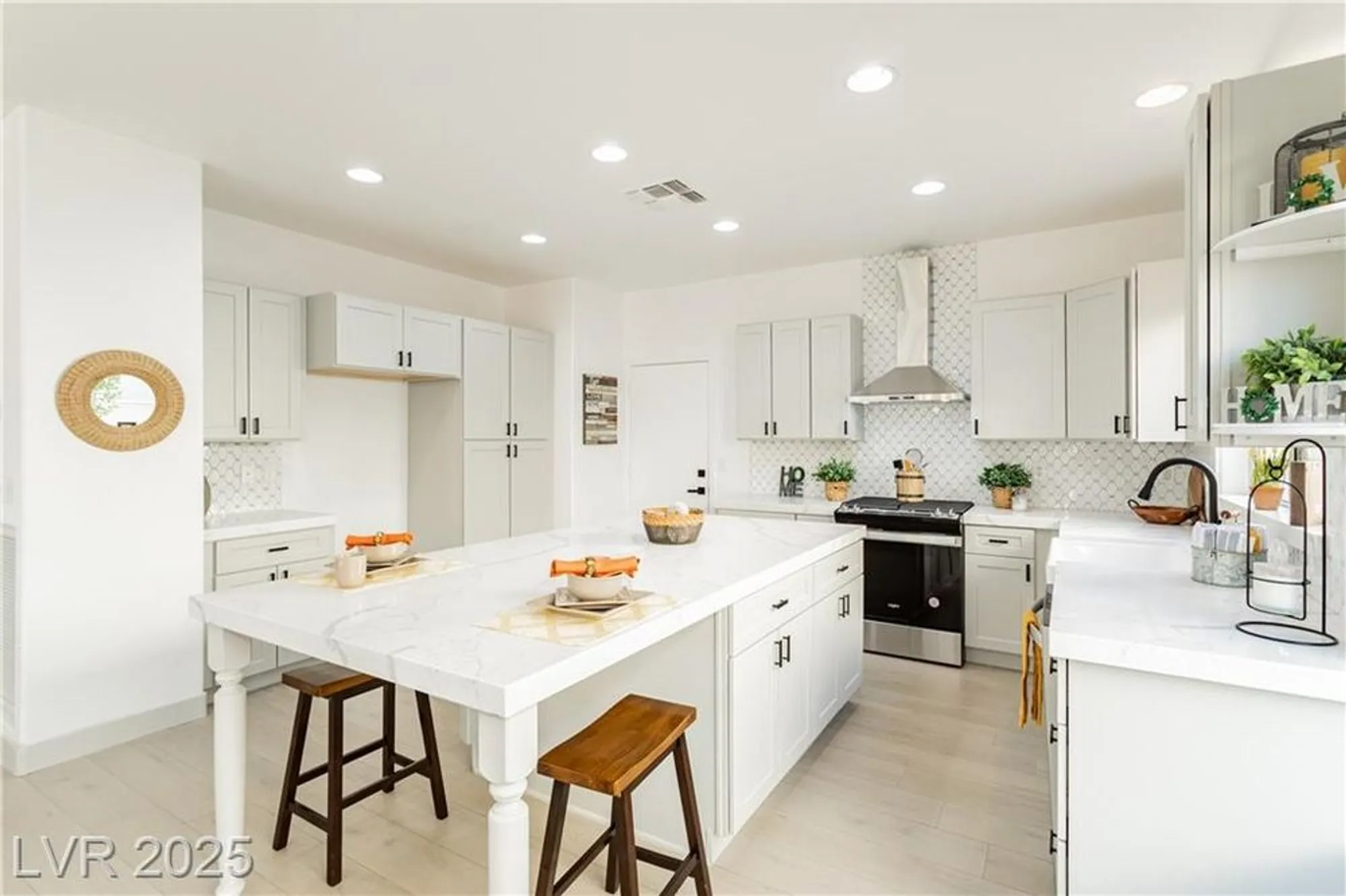 Property Slideshow image 28 of 72 | 2589 evansville ave, Henderson, NV, 89052