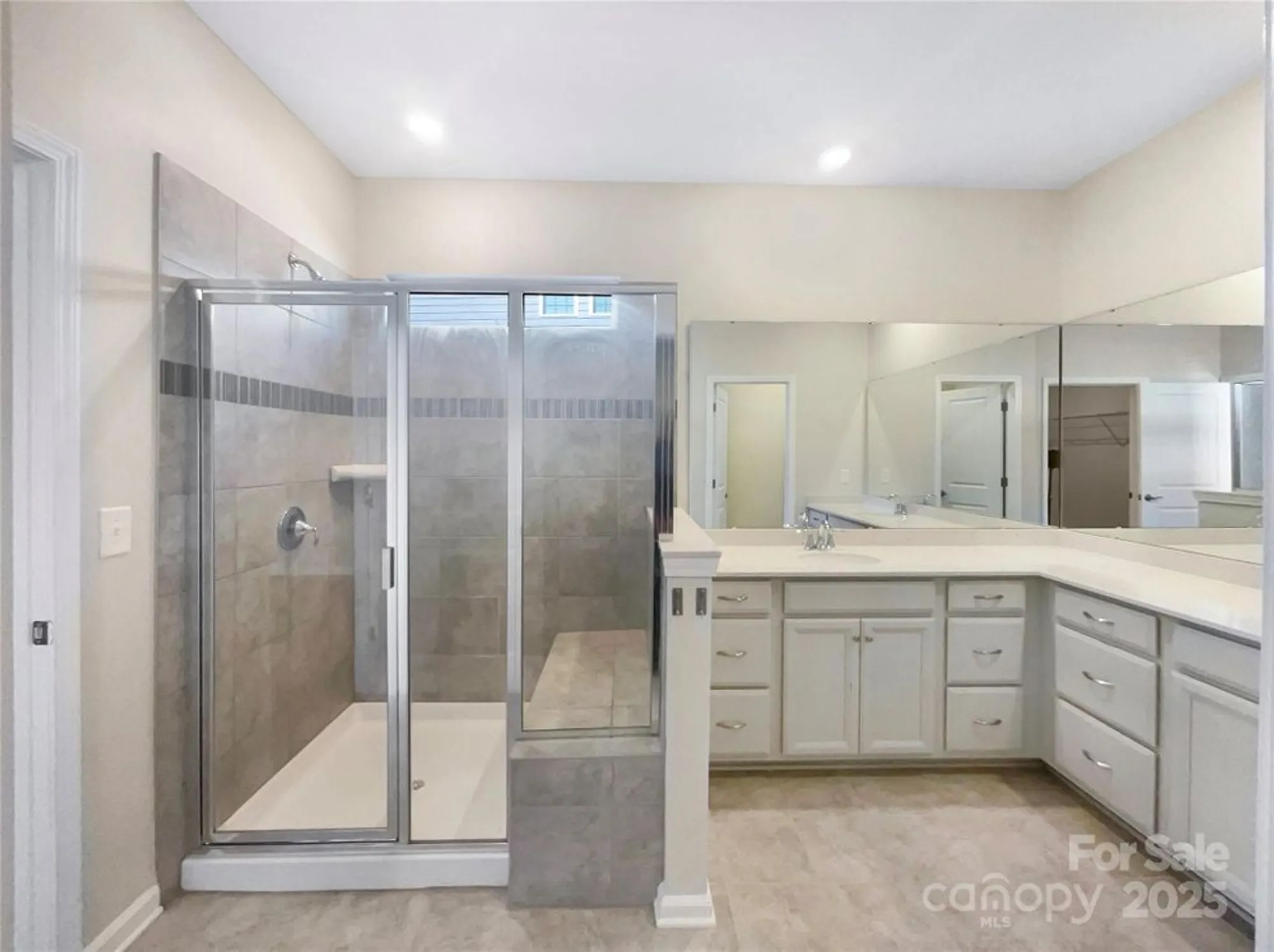 Property Slideshow image 16 of 22 | 15633 aviary orchard way, Charlotte, NC, 28278