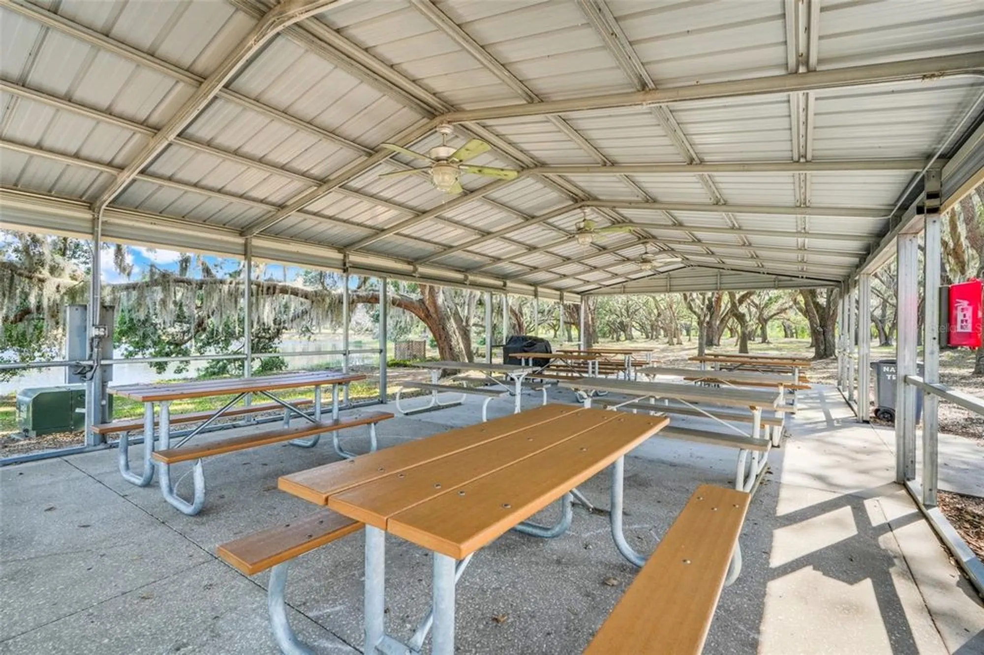 Property Slideshow image 36 of 41 | 26736 cash ct, Leesburg, FL, 34748