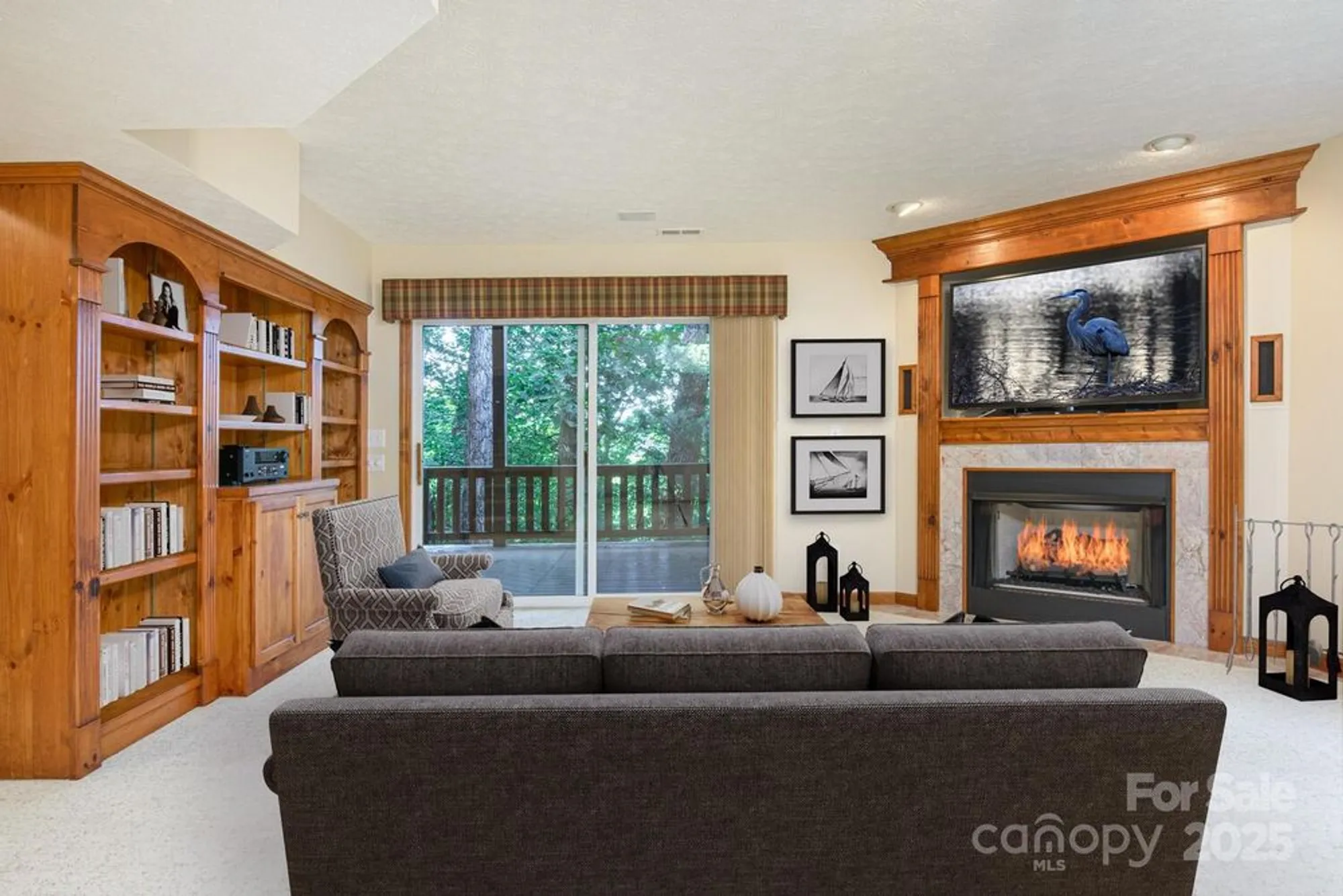 Property Slideshow image 27 of 46 | 299 carriage summitt way, Hendersonville, NC, 28791