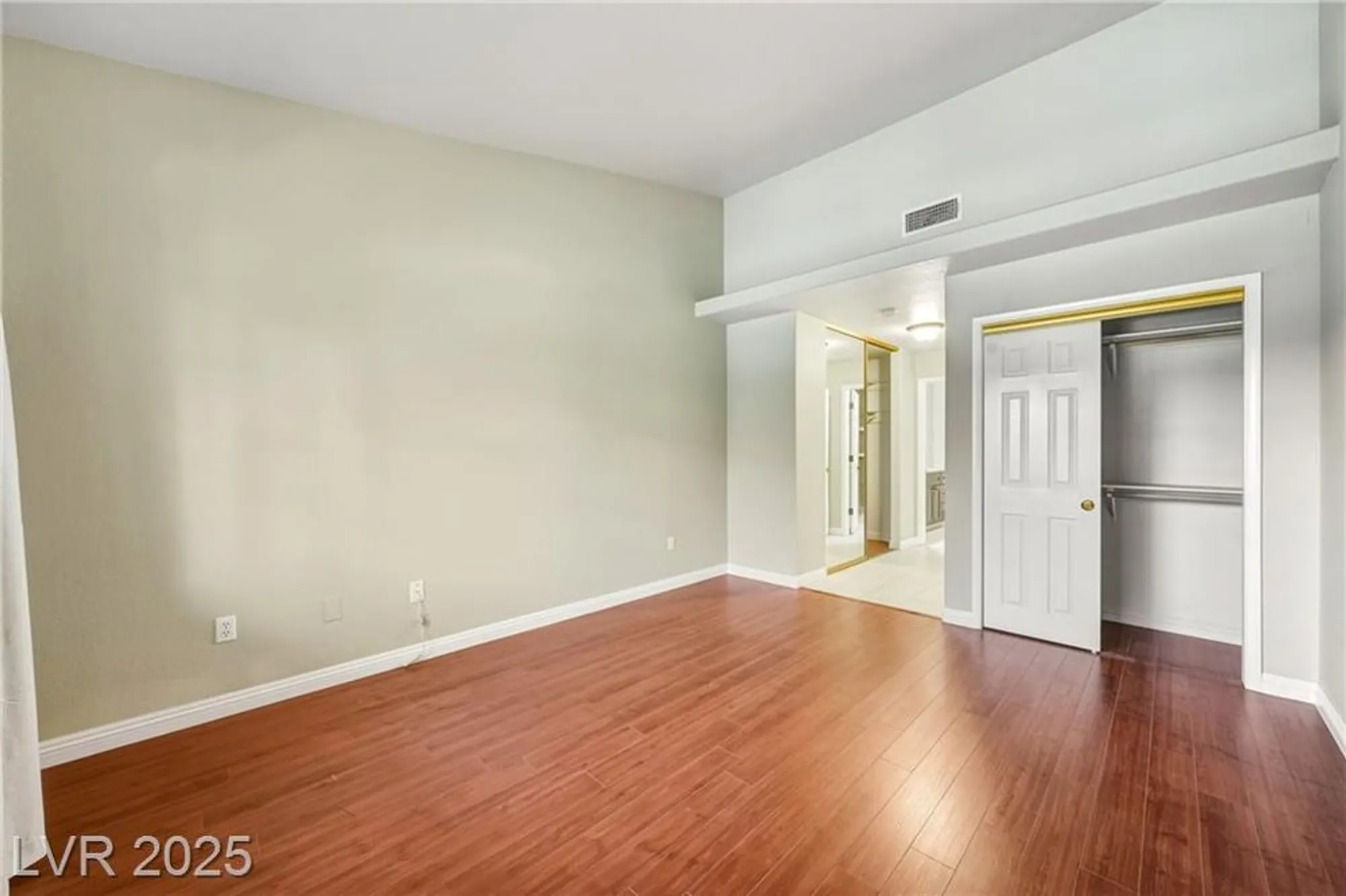 Property Slideshow image 16 of 28 | 2851 s valley view blvd 1039, Las Vegas, NV, 89102