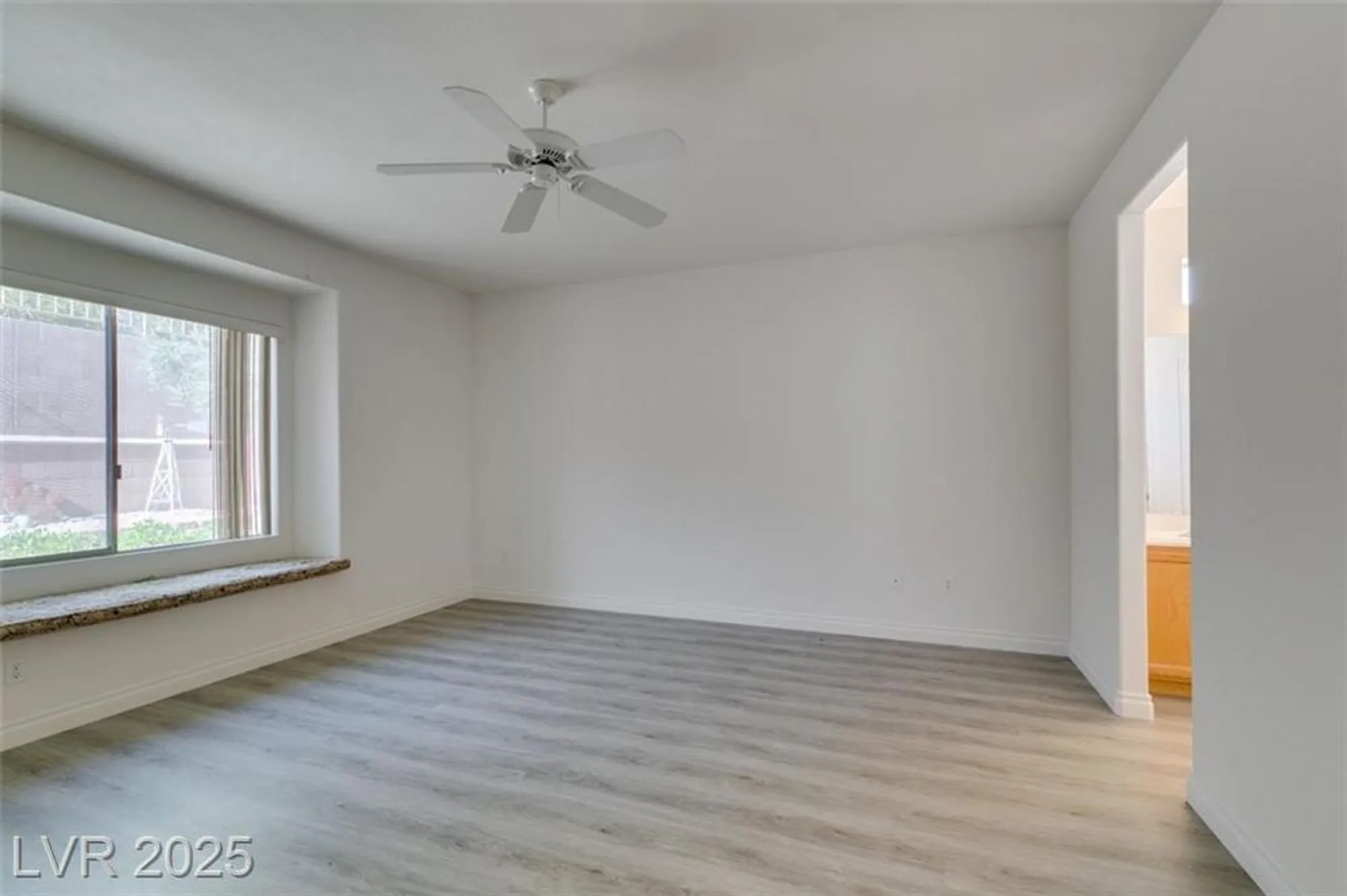 Property Slideshow image 14 of 21 | 499 elm crest pl, Henderson, NV, 89012