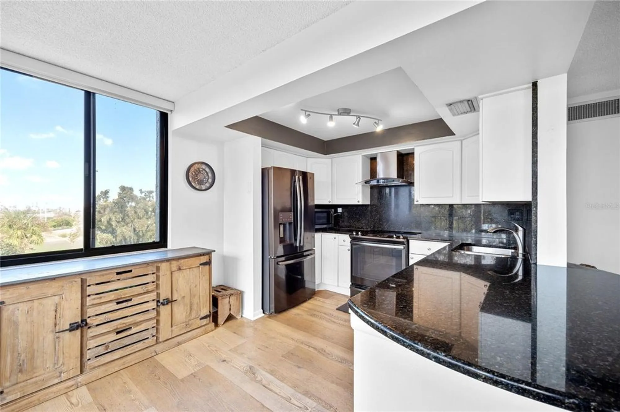 Property Slideshow image 11 of 42 | 6269 palma del mar blvd s apt 408, St Petersburg, FL, 33715