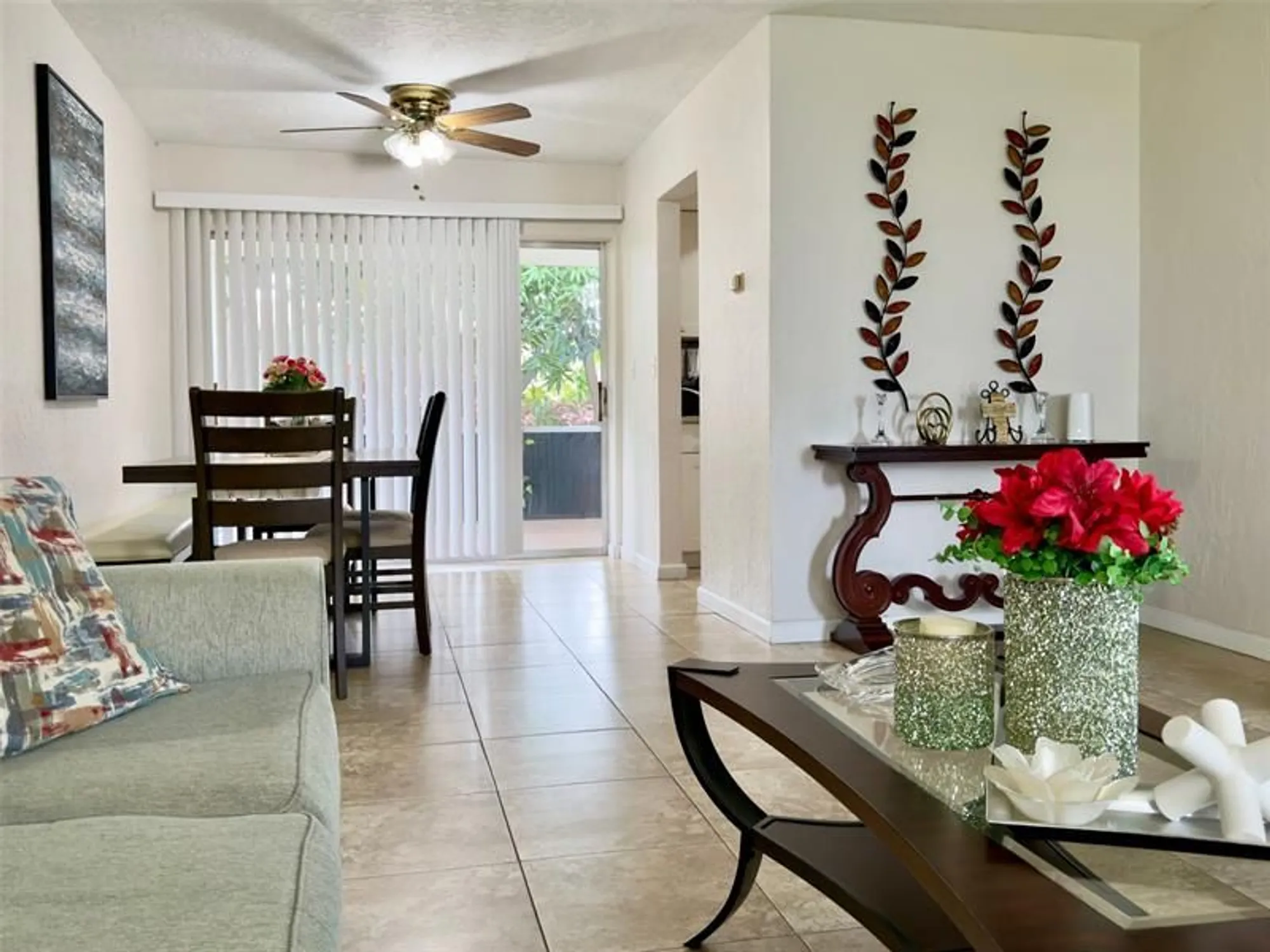 Property Slideshow image 8 of 27 | 4510 nw 46th st, Tamarac, FL, 33319