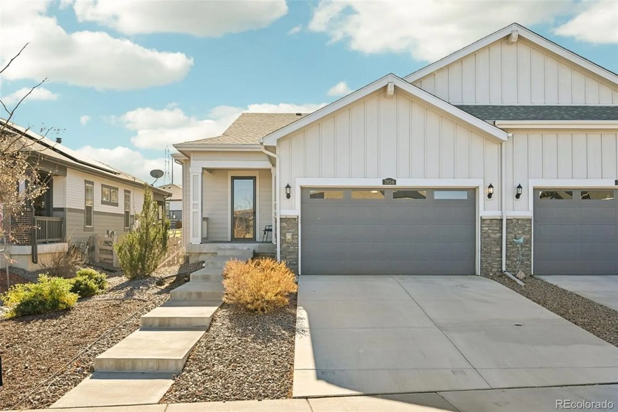 Property Slideshow image 2 of 50 | 7834 plateau creek ln, Littleton, CO, 80125