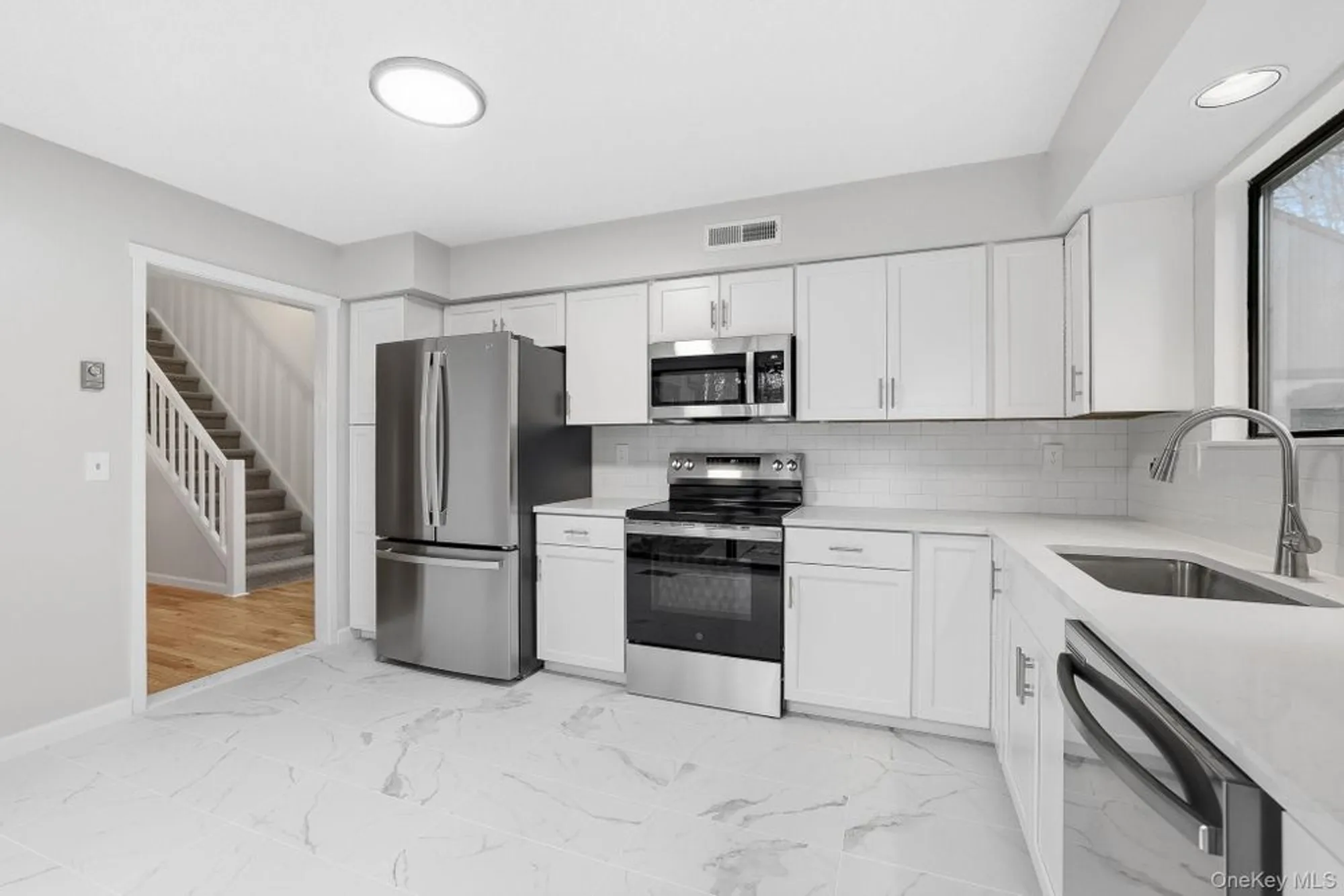 Property Slideshow image 8 of 42 | 390 heritage hls a, Somers, NY, 10589