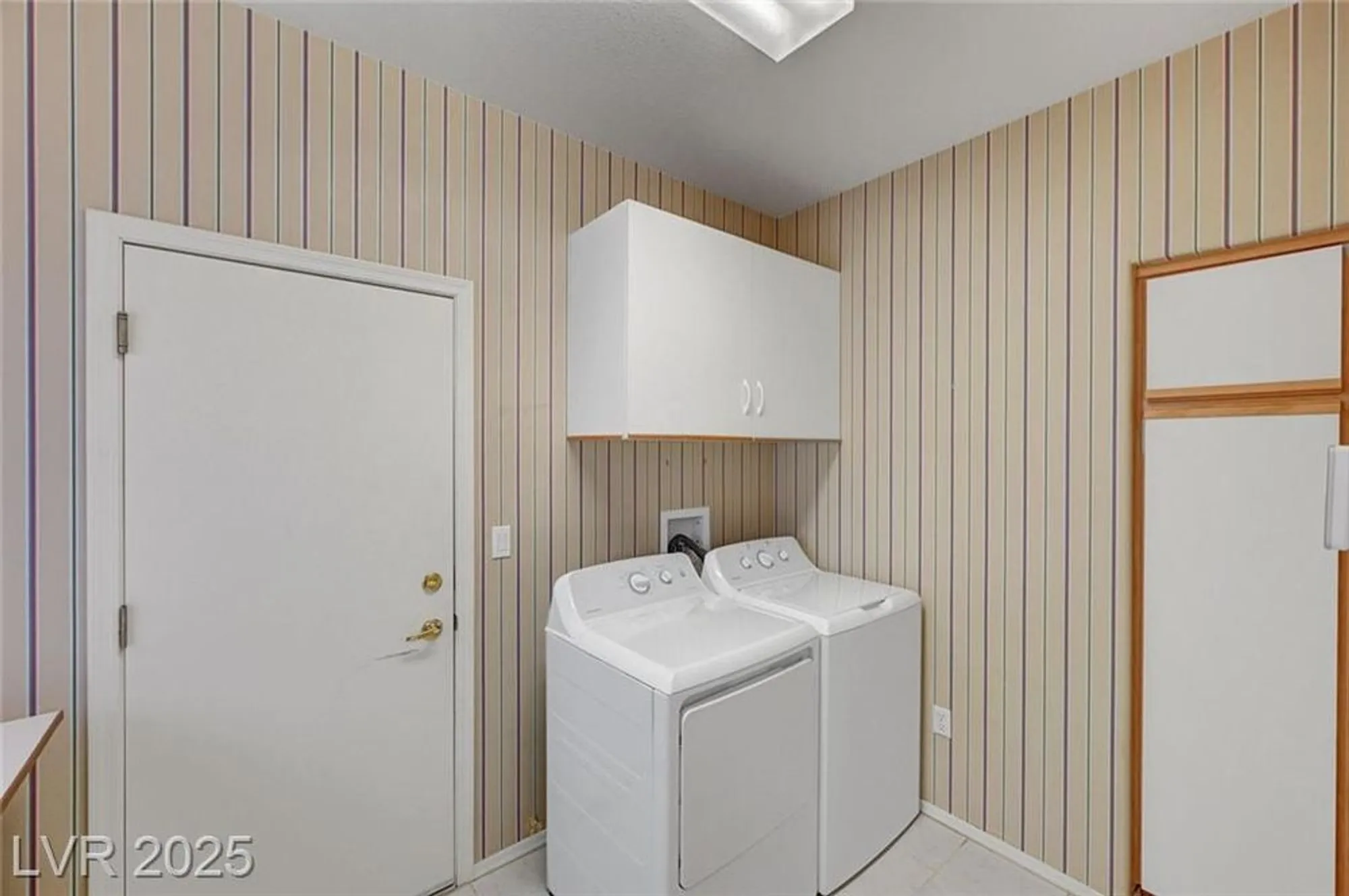 Property Slideshow image 19 of 51 | 3020 ripon dr, Las Vegas, NV, 89134