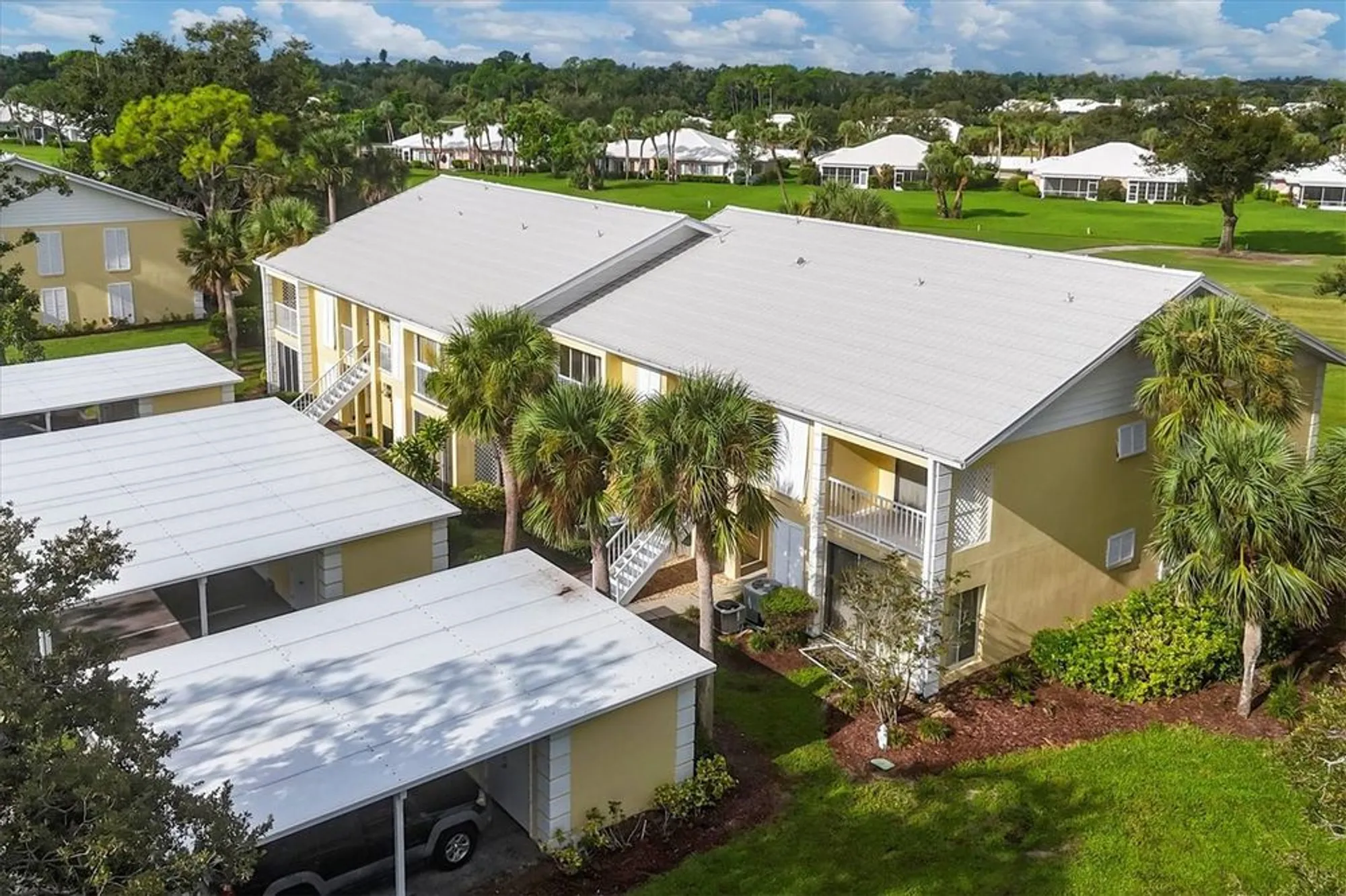 Property Slideshow image 28 of 35 | 402 cerromar cir 207, Venice, FL, 34293