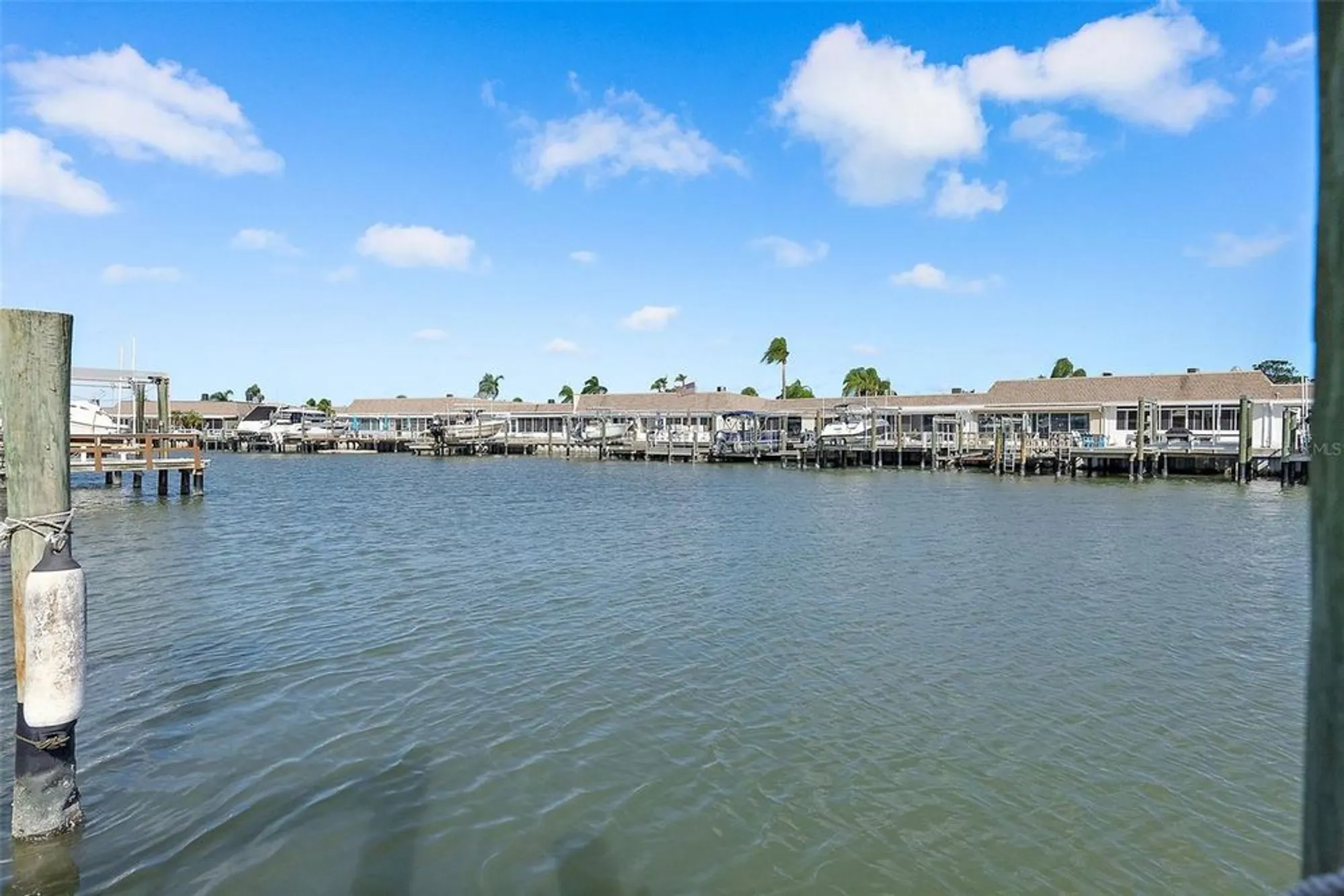 Property Slideshow image 32 of 40 | 325 boca ciega point blvd, St Petersburg, FL, 33708