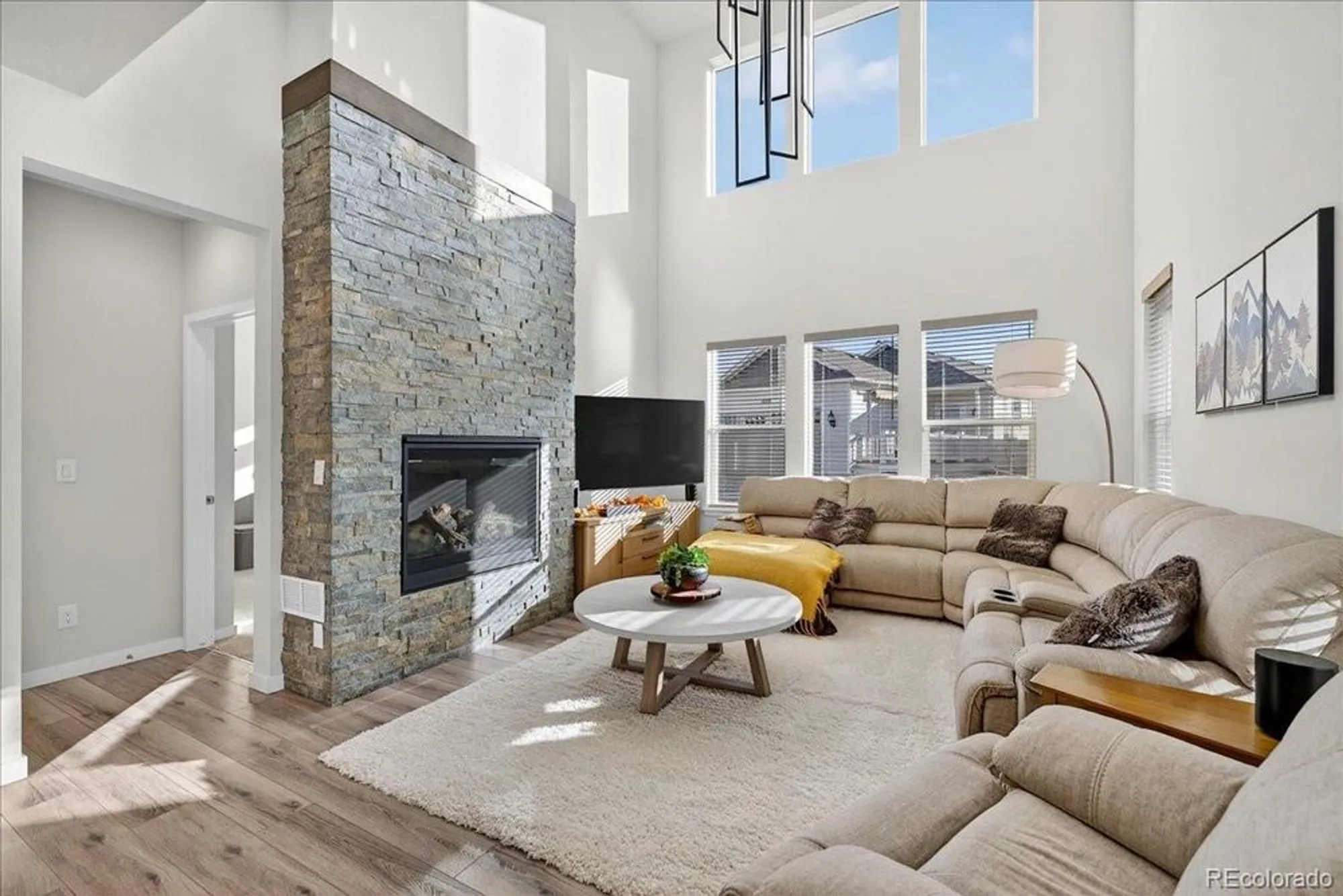 Property Slideshow image 9 of 38 | 19798 w 57th pl, Golden, CO, 80403